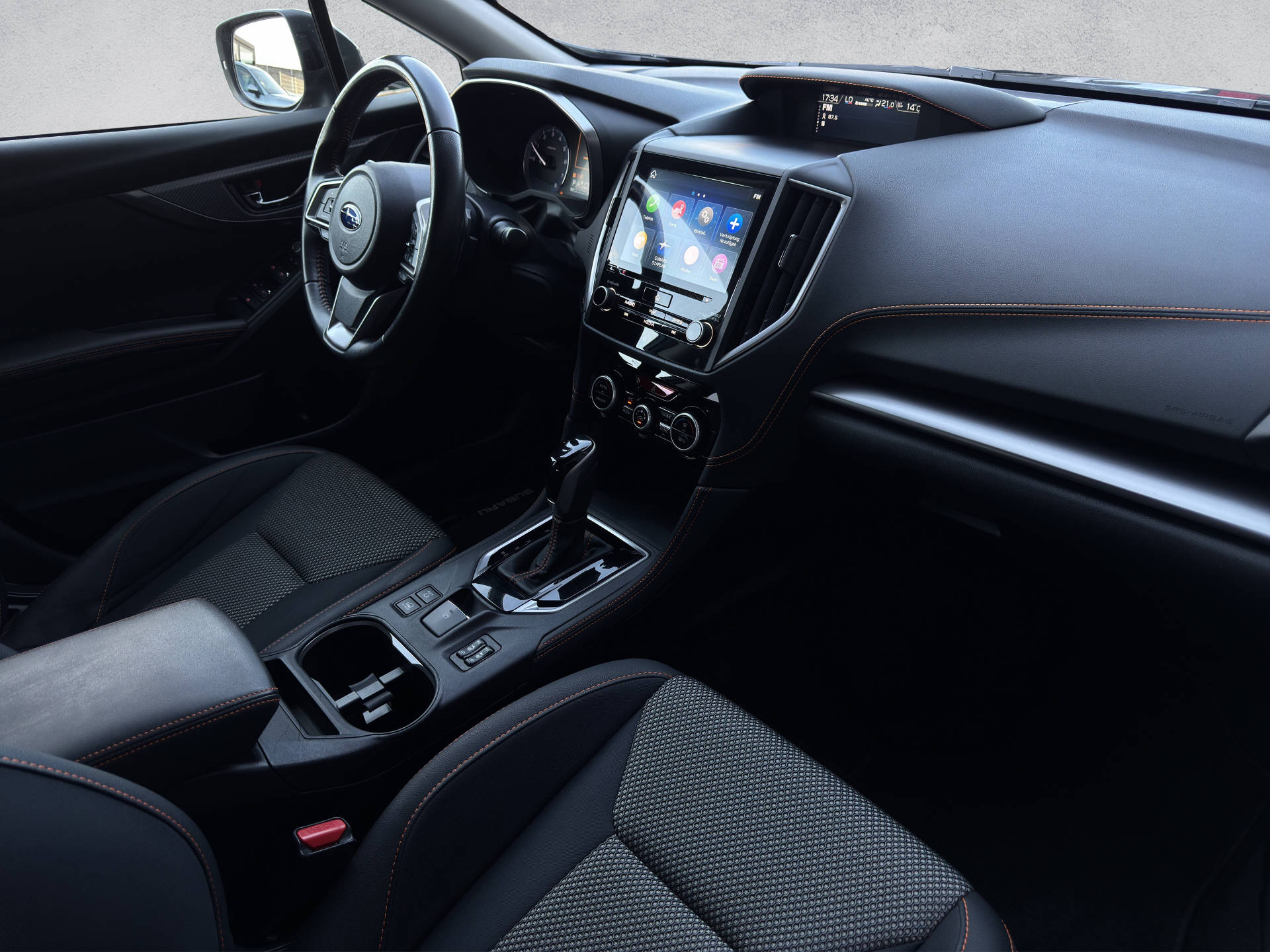 SUBARU XV 2.0i e-Boxer Swiss Plus-image-12
