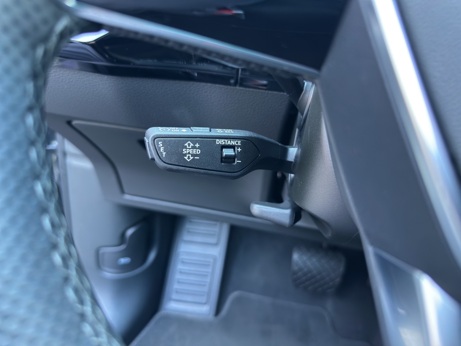 AUDI e-tron 55 S Line Black Edition quattro-image-14
