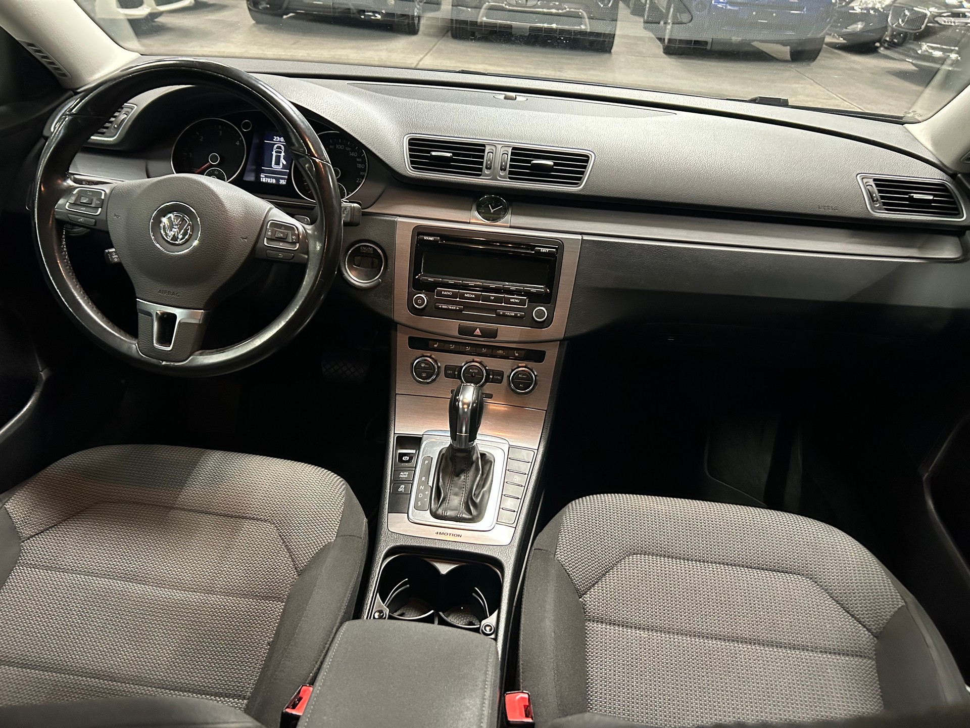 VW Passat Variant 2.0 TDI BMT Comfortline 4MDSG-image-12