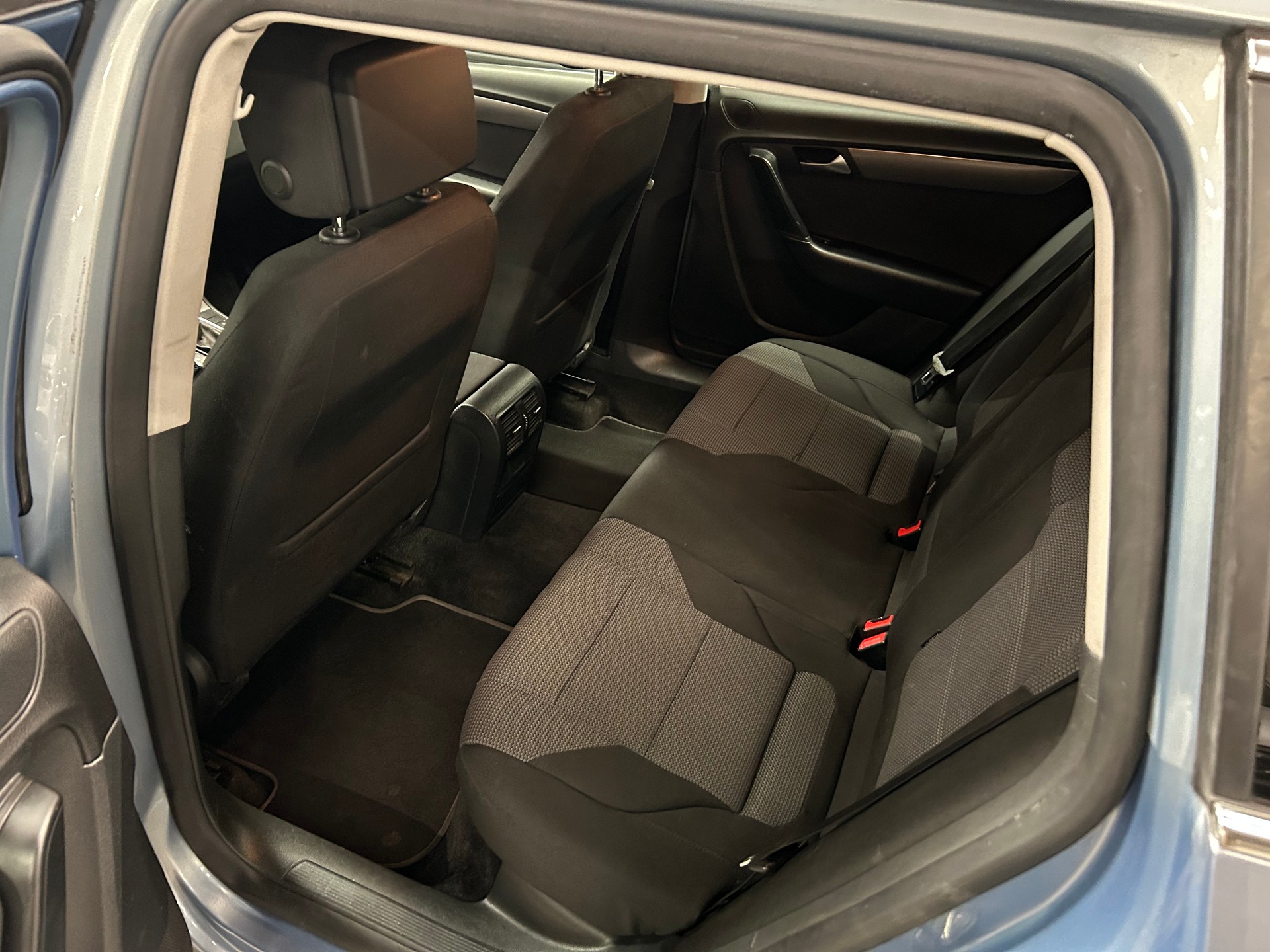 VW Passat Variant 2.0 TDI BMT Comfortline 4MDSG-image-10