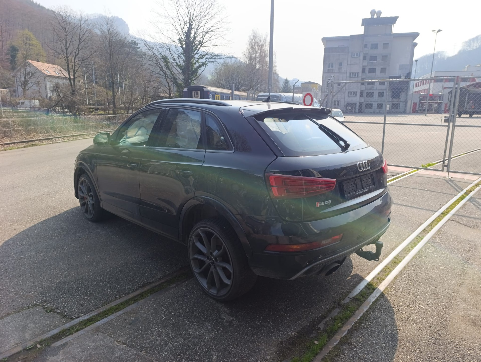 AUDI RS Q3 2.5 TFSI performance quattro S-tronic-image-2