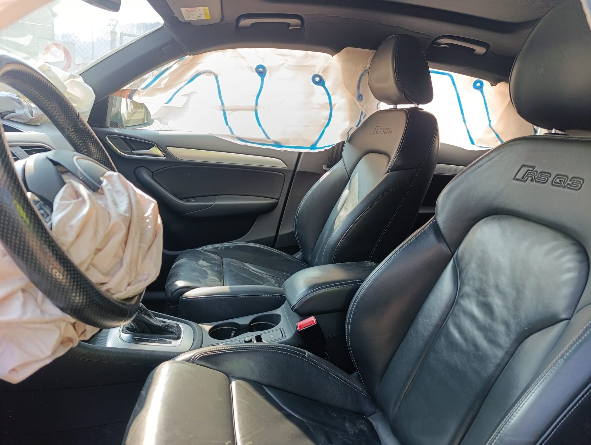 AUDI RS Q3 2.5 TFSI performance quattro S-tronic-image-6