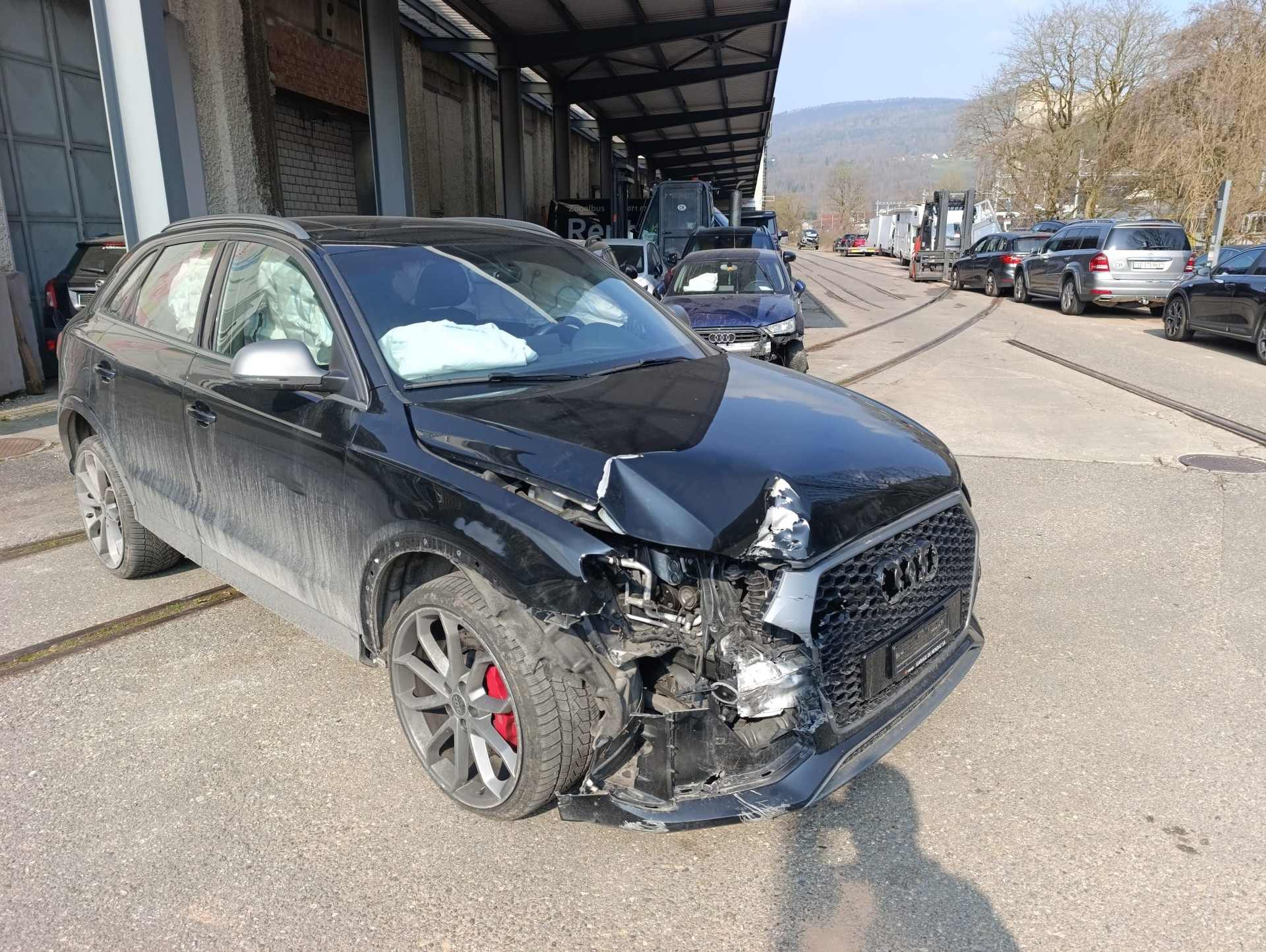 AUDI RS Q3 2.5 TFSI performance quattro S-tronic-image-3