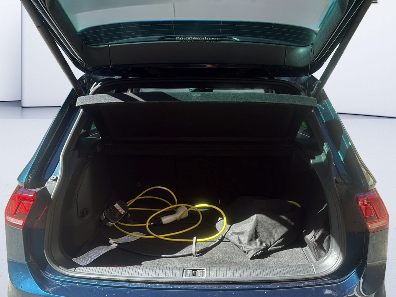 VW Tiguan 1.4TSI PHEV R-Line DSG-image-8
