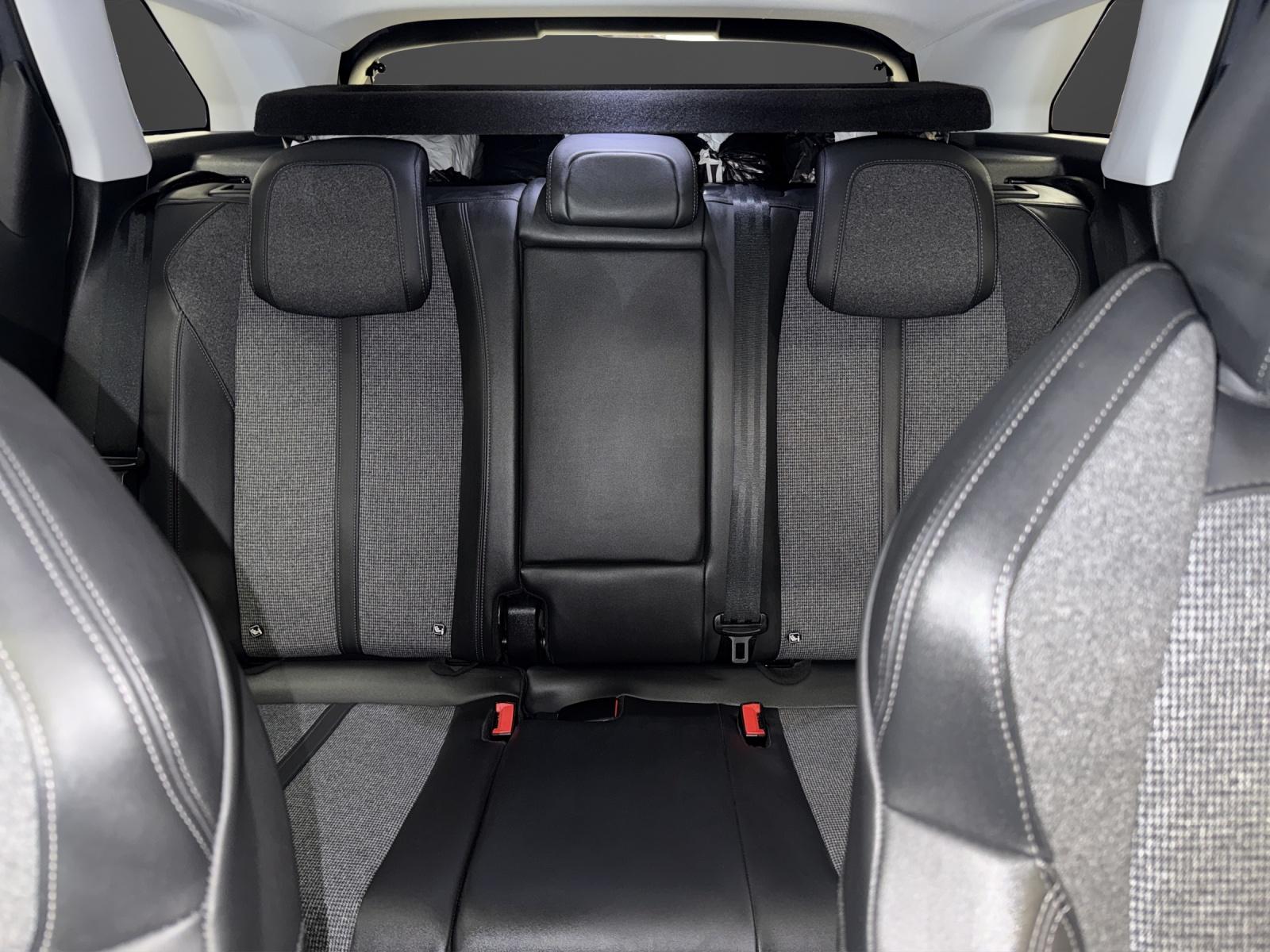 PEUGEOT 3008 1.6 THP Allure EAT-image-9