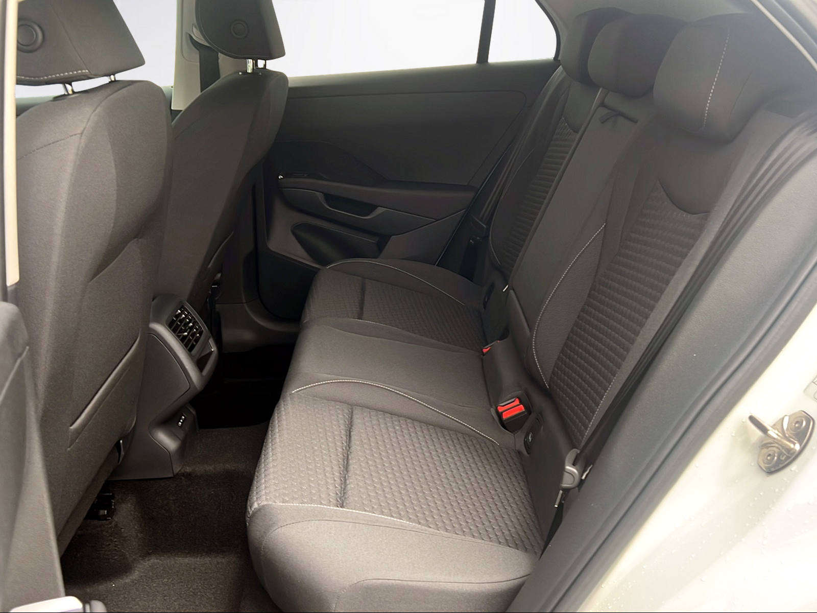 VW T-Roc Life 1.5eTSI 115CH DSG-image-9