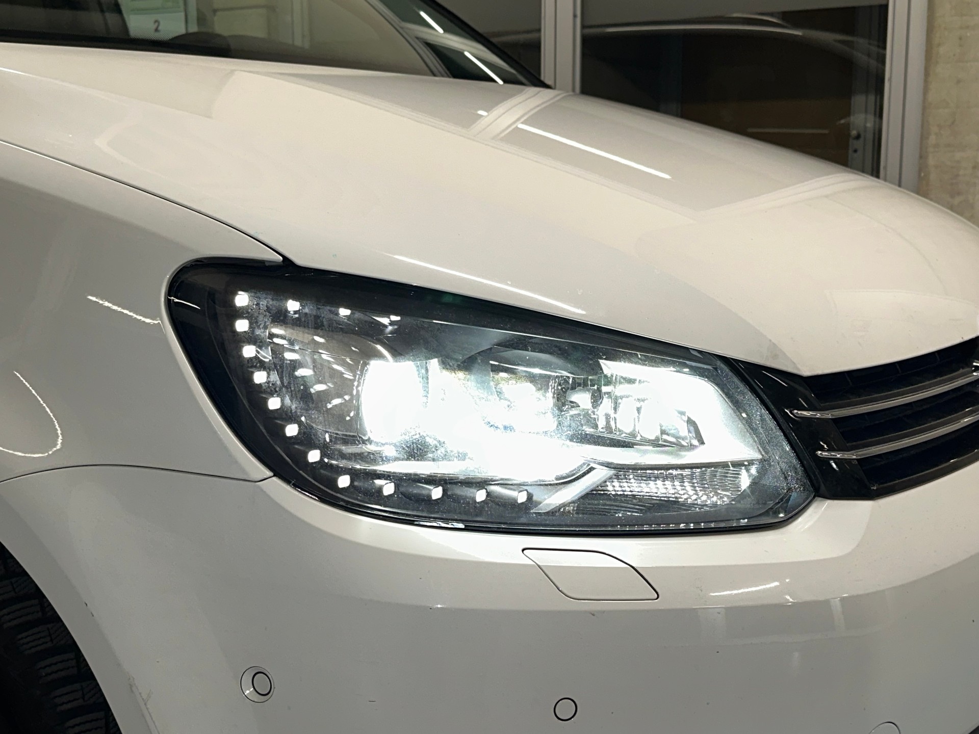 VW Touran 2.0 TDI BMT Comfortline DSG-image-15