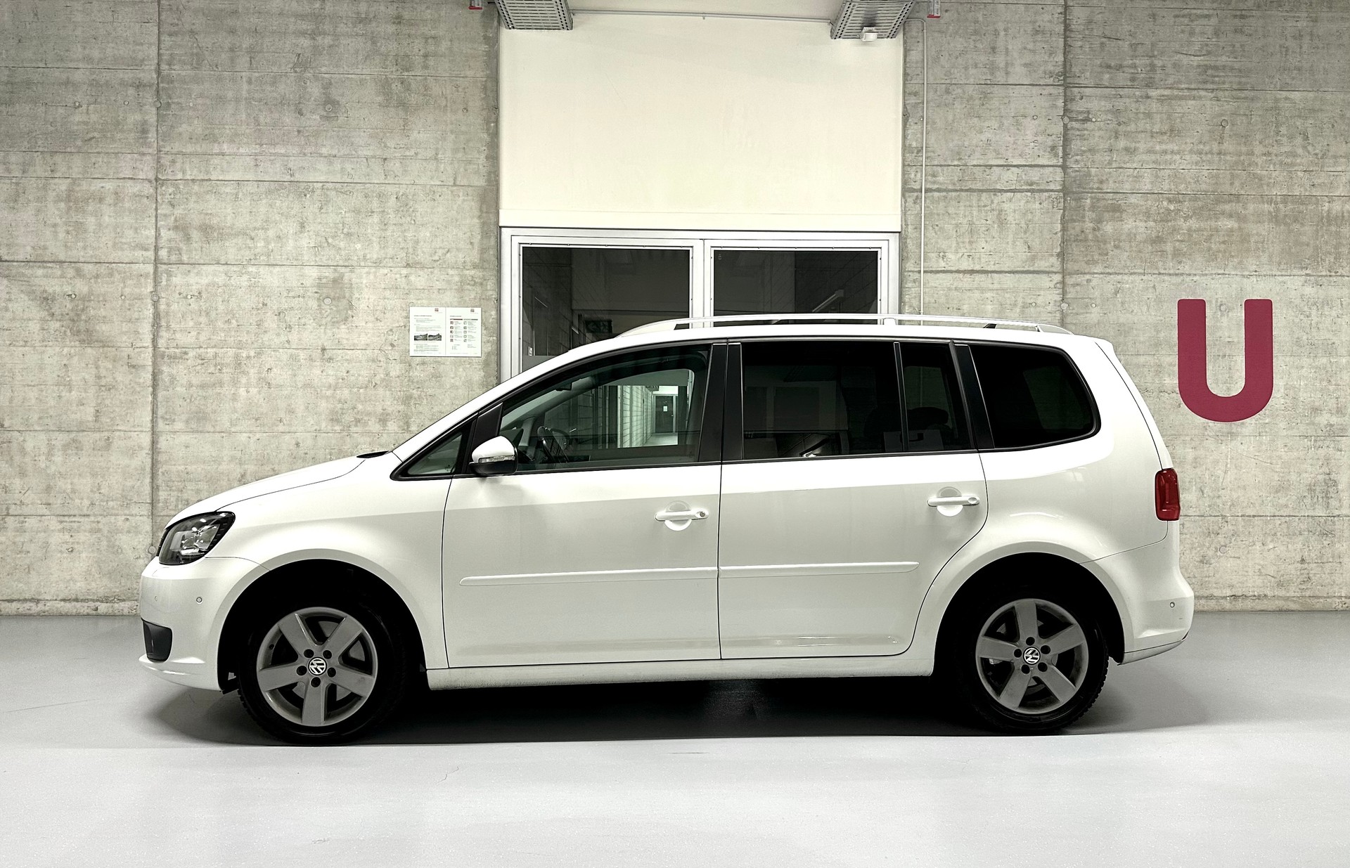 VW Touran 2.0 TDI BMT Comfortline DSG-image-3