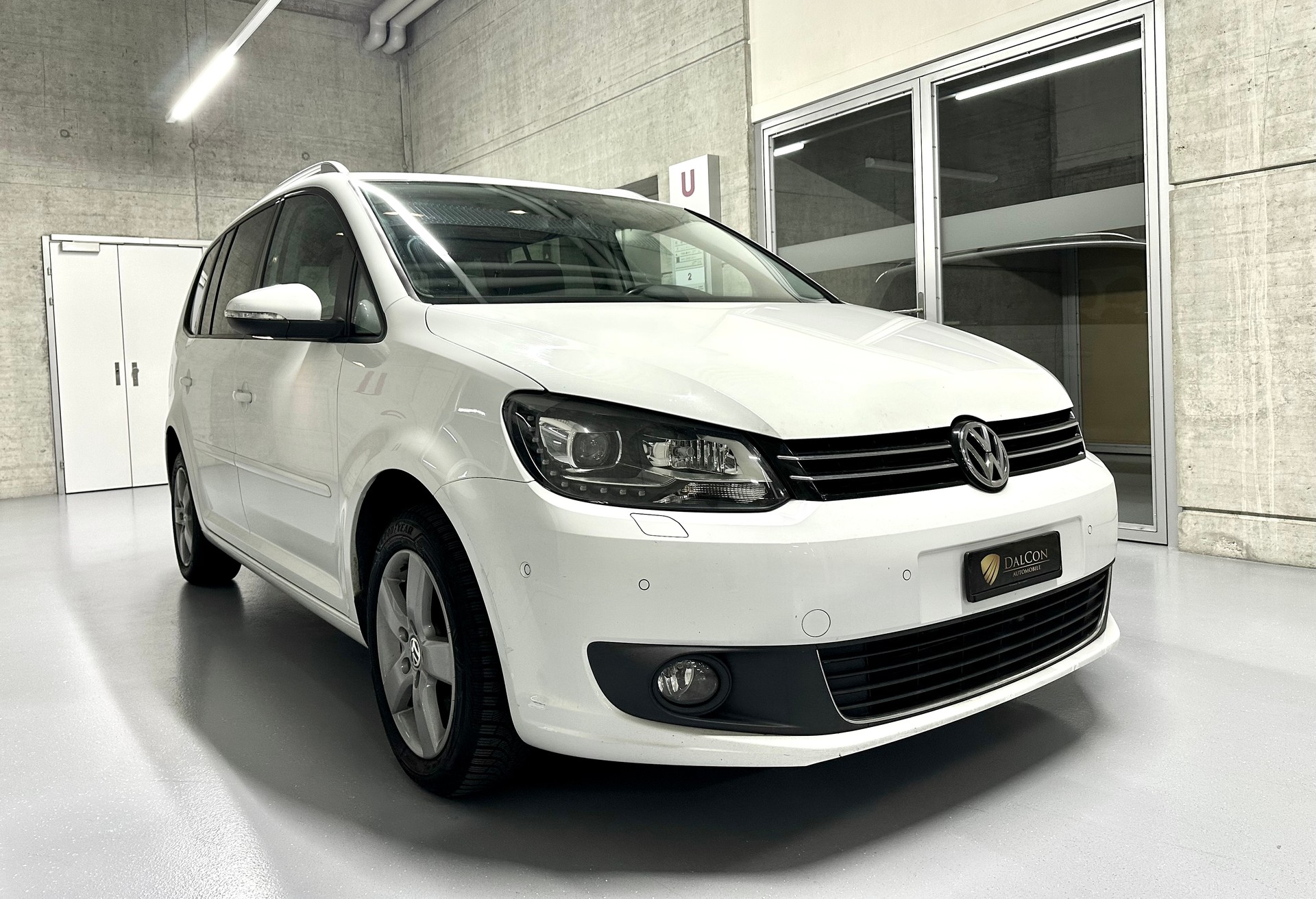 VW Touran 2.0 TDI BMT Comfortline DSG-image-6