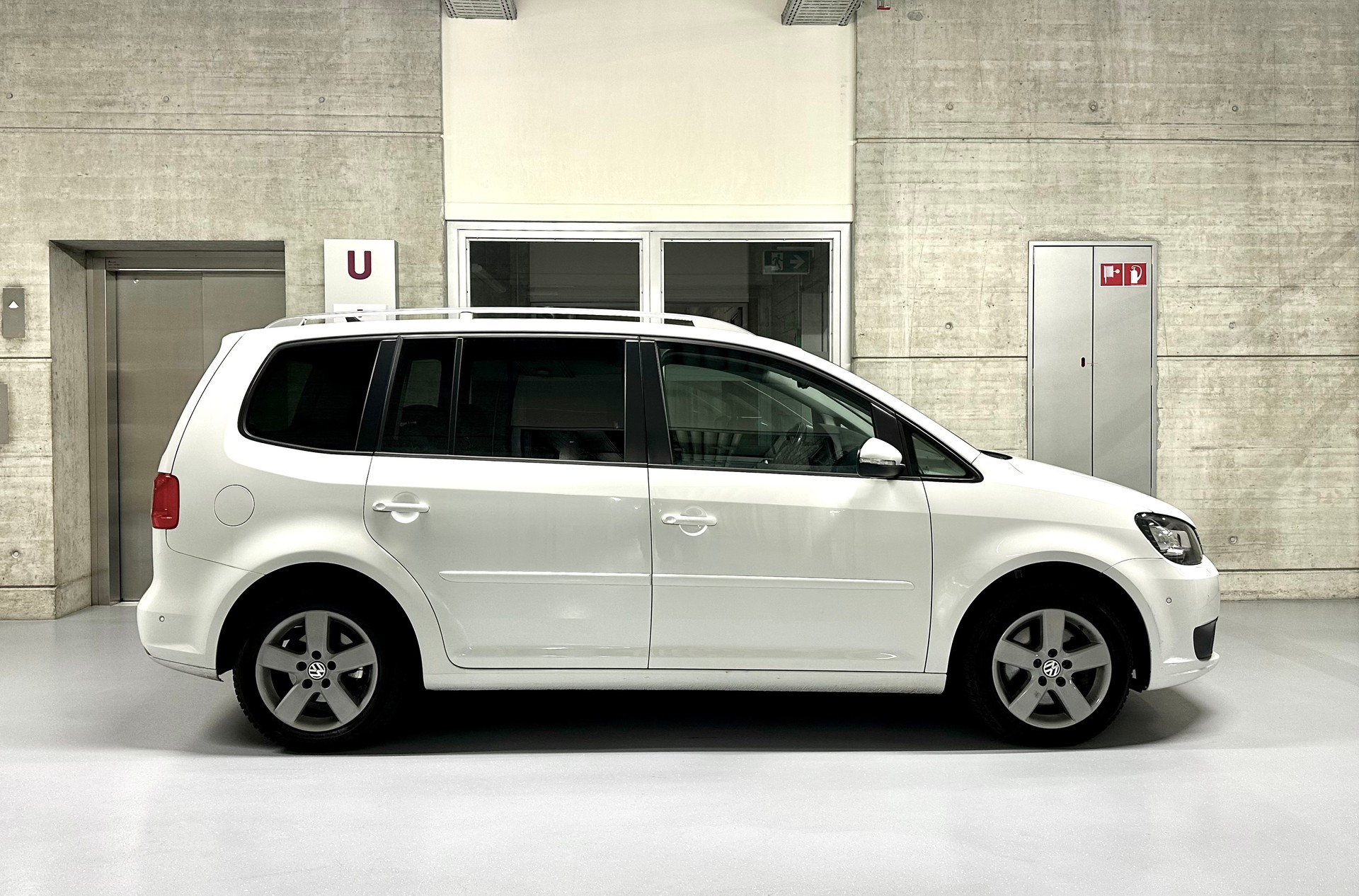 VW Touran 2.0 TDI BMT Comfortline DSG-image-4
