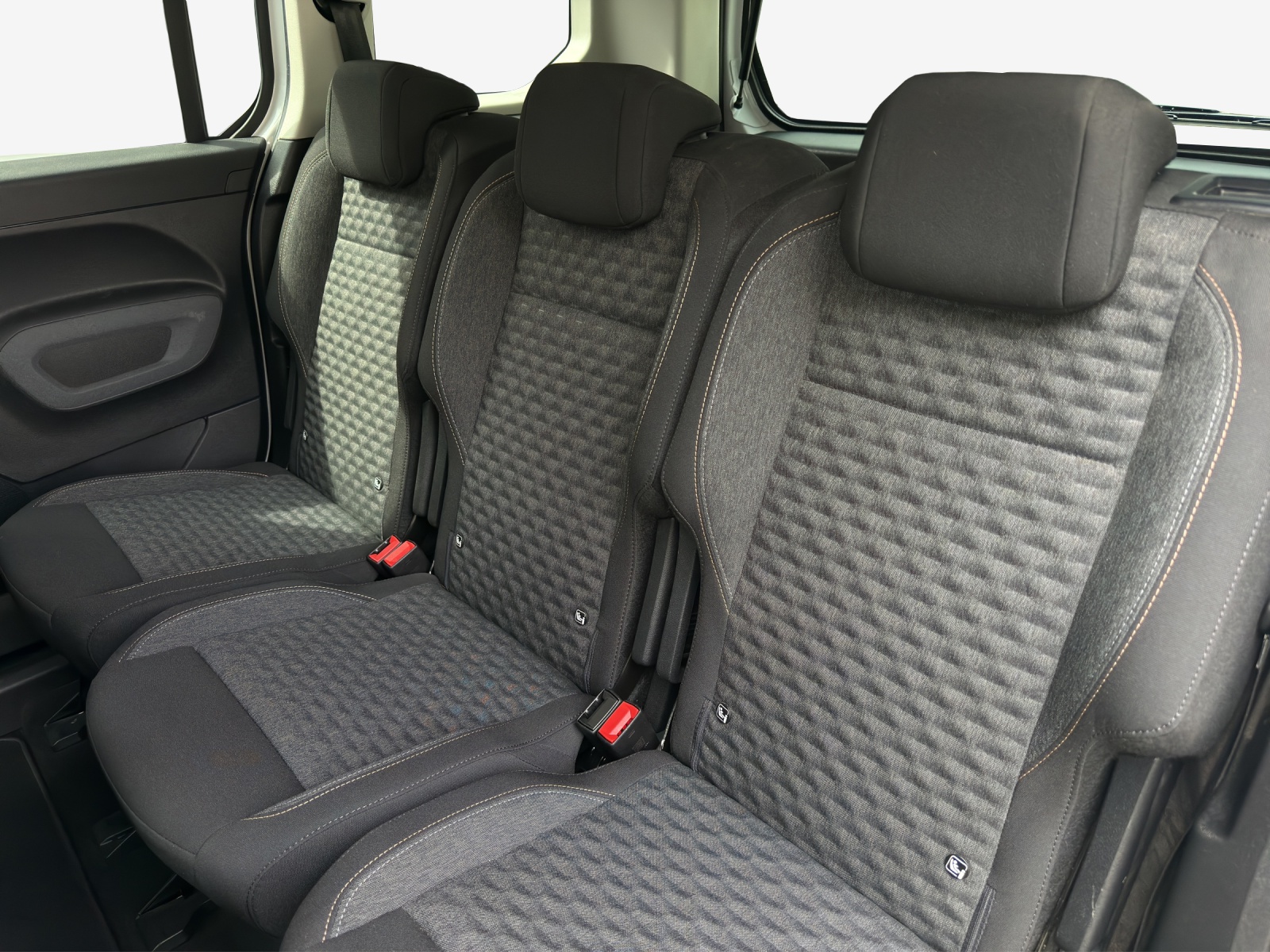 PEUGEOT Rifter 1.5 BlueHDi GT EAT8-image-11