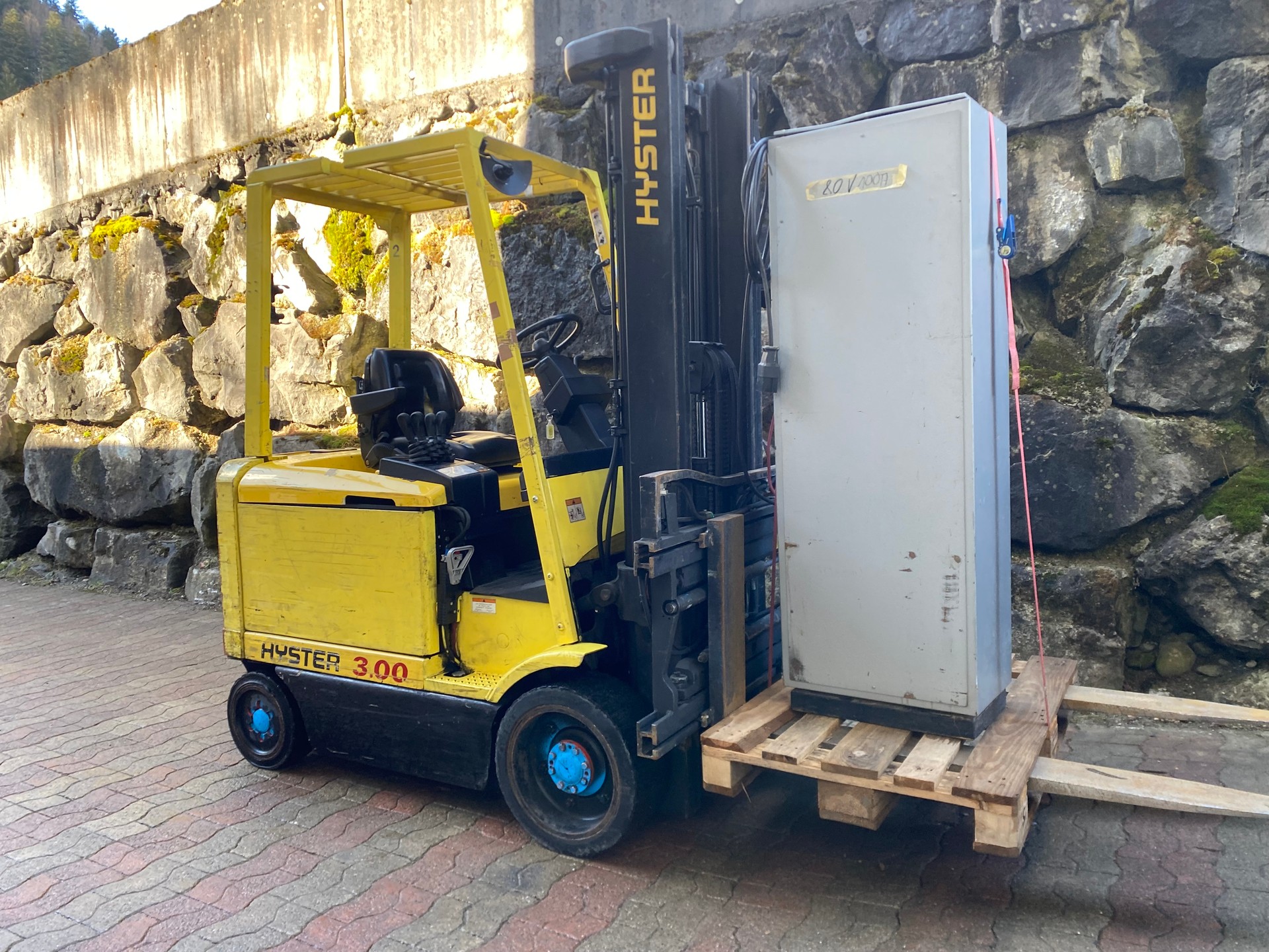 UNIMOG Hyster Stapler-image-1