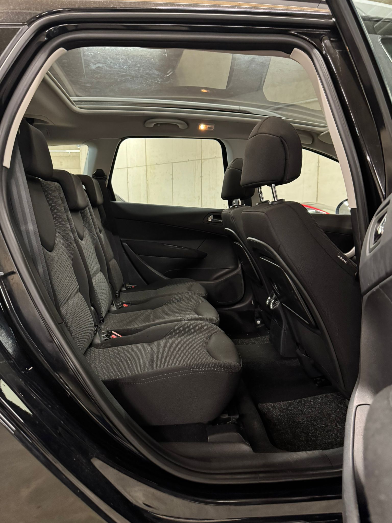 PEUGEOT 308 SW 1.6 16V VTI Sport-image-11