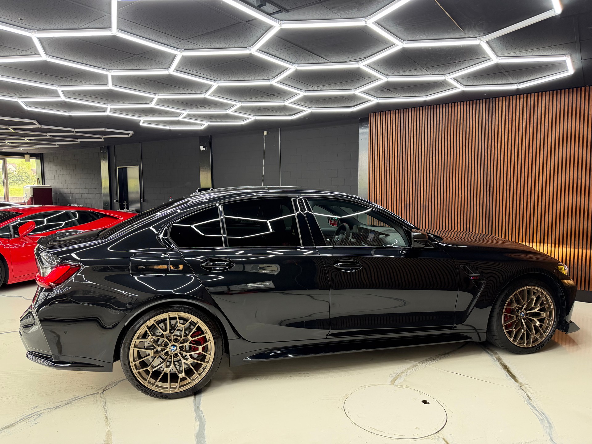 BMW M3 CS-image-9