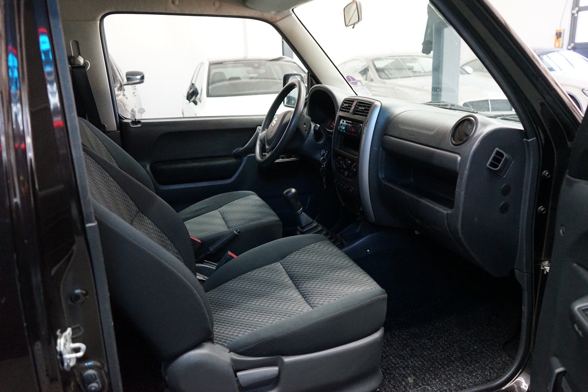 SUZUKI Jimny 1.3 16V Compact Top-image-5