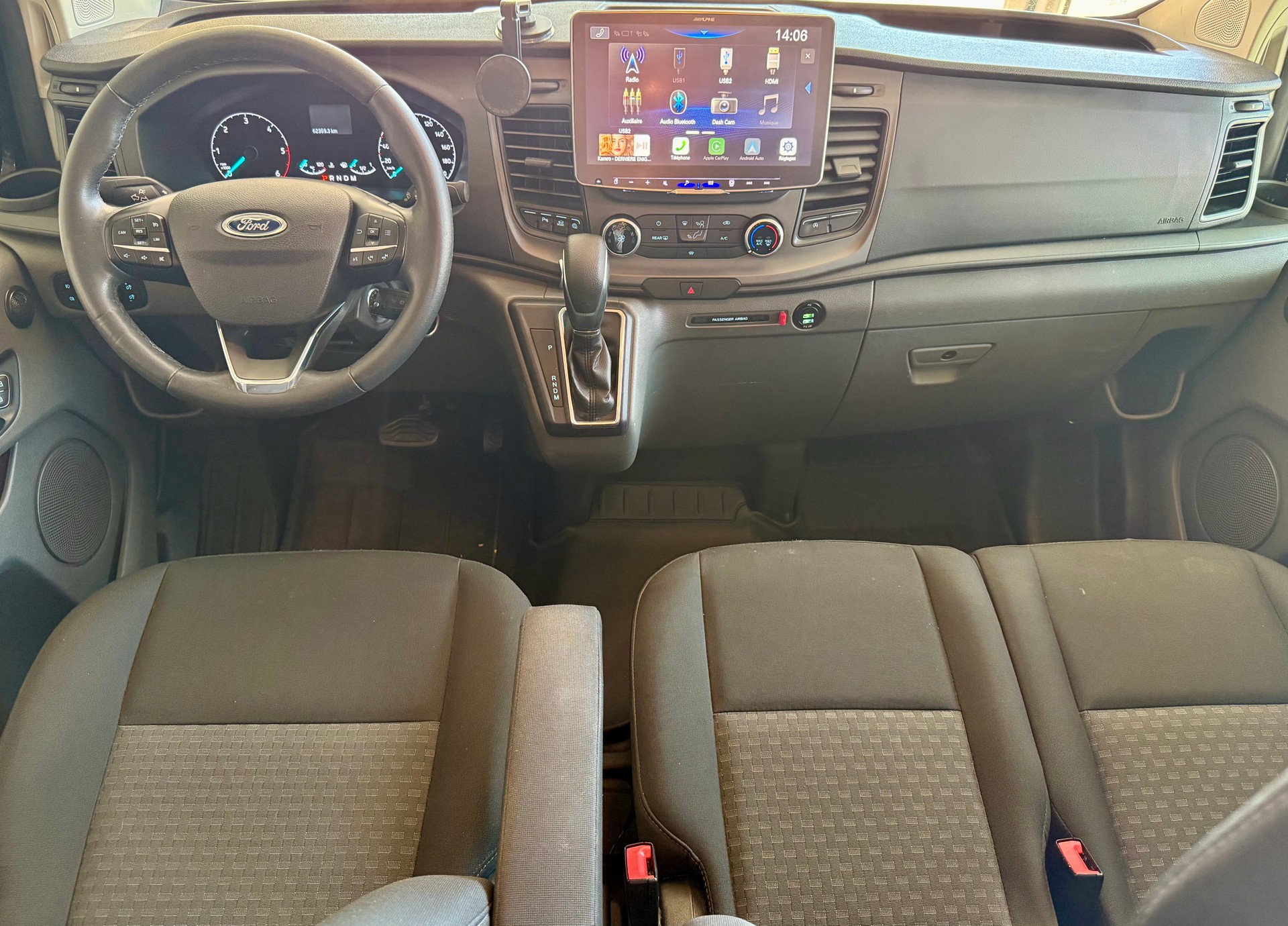 FORD Transit Custom 320 L2H1 Trend A-image-12