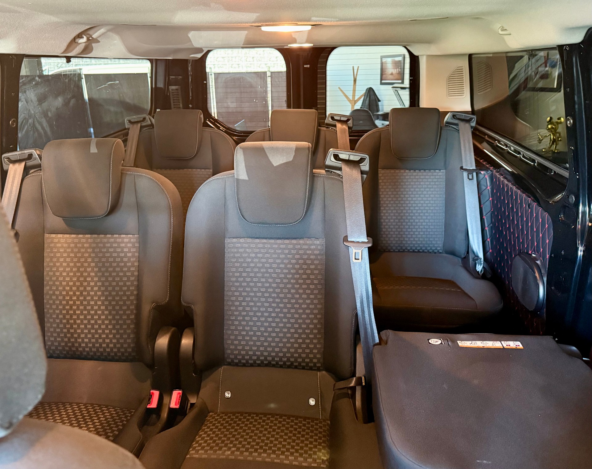 FORD Transit Custom 320 L2H1 Trend A-image-22