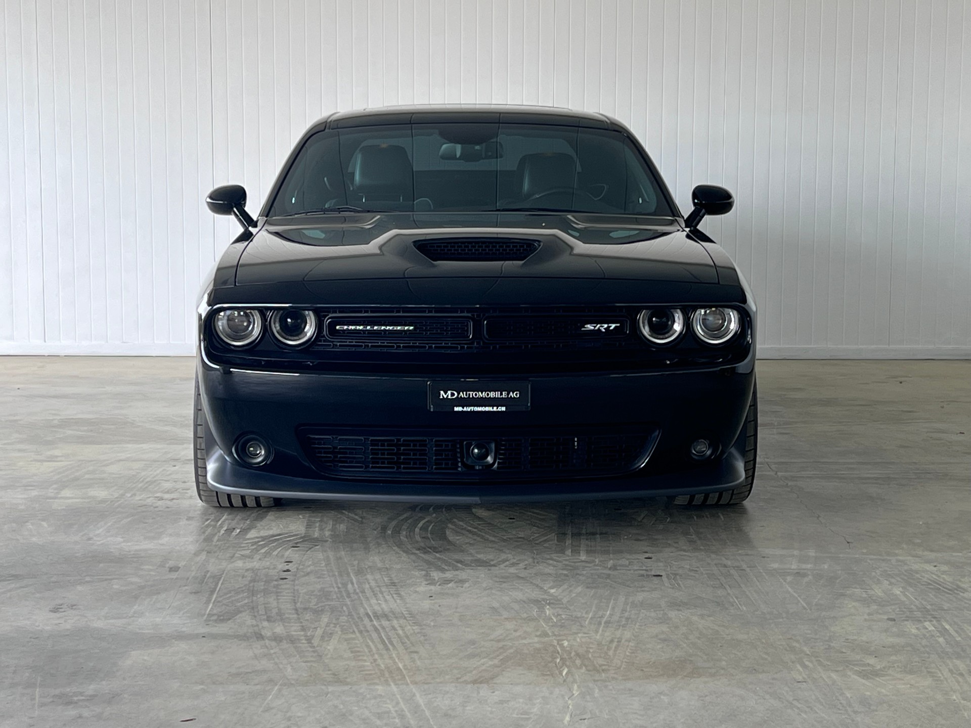 DODGE SRT 392 6.4 V8 HEMI-showroom-element-3