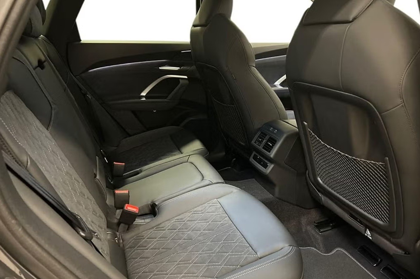 AUDI Q5 e-hybrid quattro 270 kW S-line-image-10