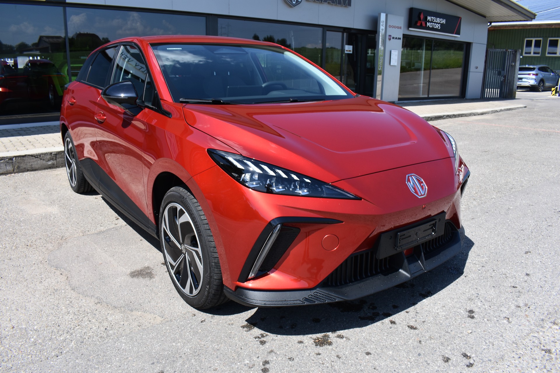 MG 4 EV 64kWh Premium-image-3