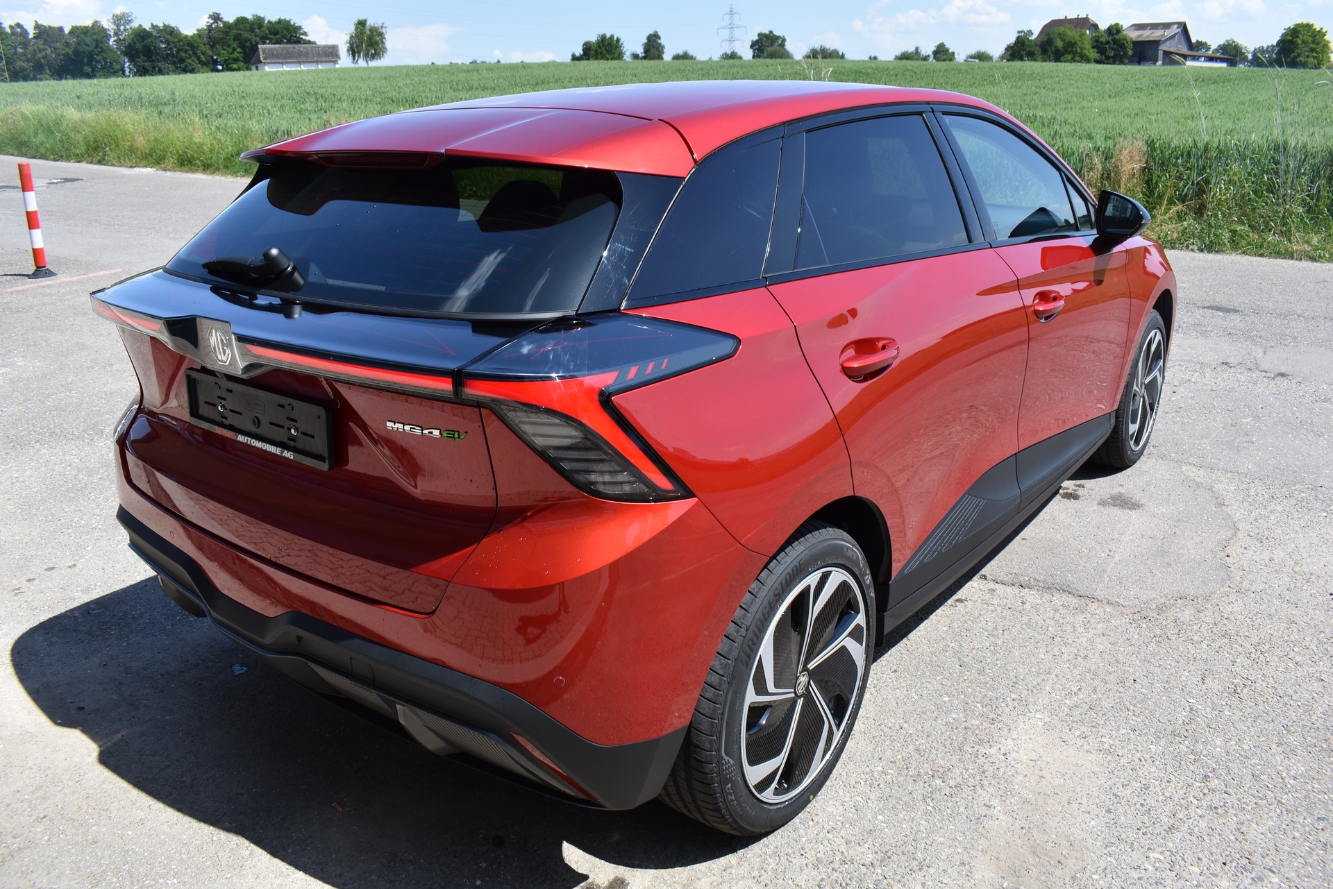 MG 4 EV 64kWh Premium-image-5