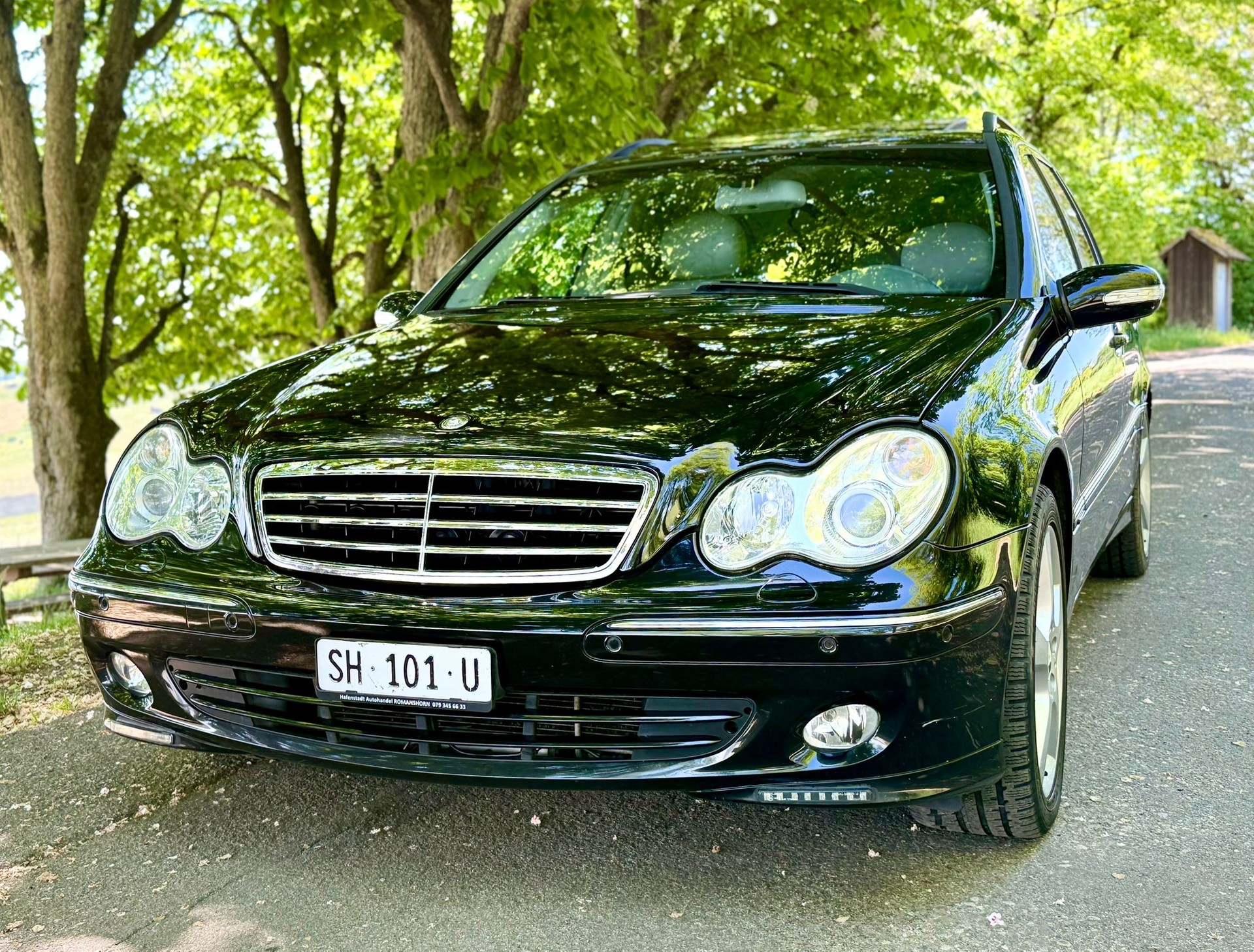 MERCEDES-BENZ C 350 Avantgarde Sport Edition 4Matic Automatic-image-4