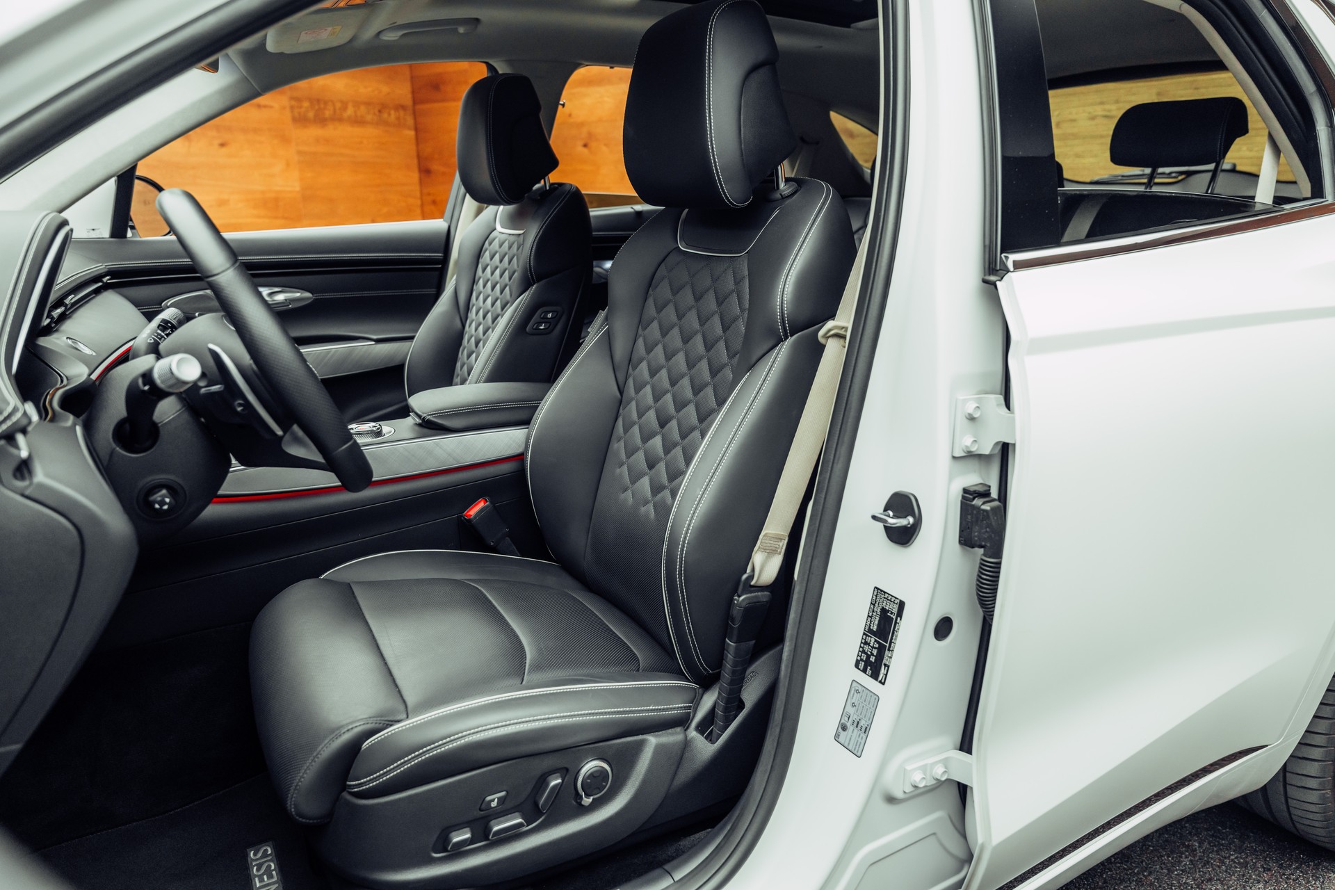 GENESIS GV70 Electrified Sport kWh 77,4 AWD-image-5