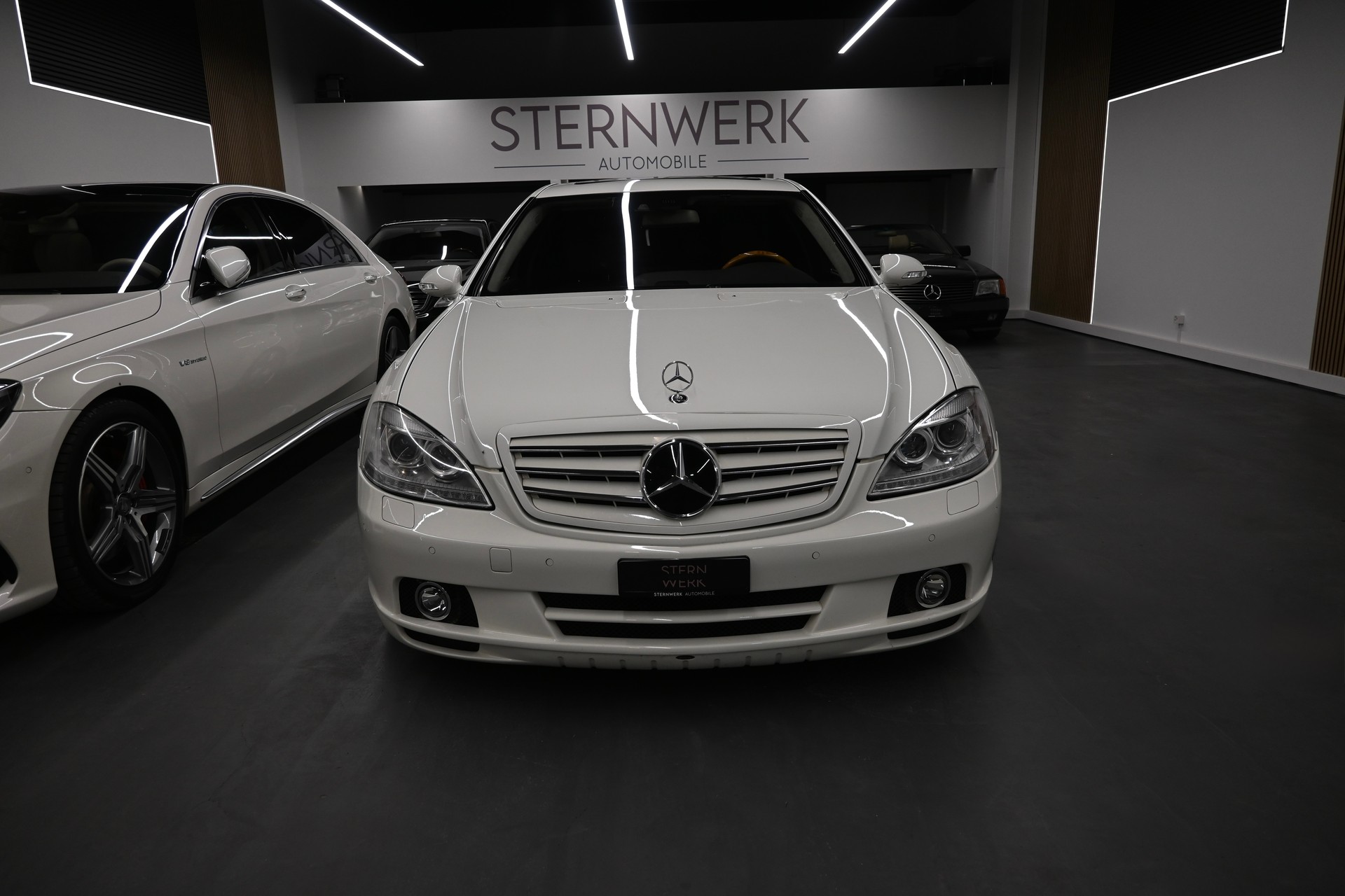 MERCEDES-BENZ S 600 L Automatic-showroom-element-1