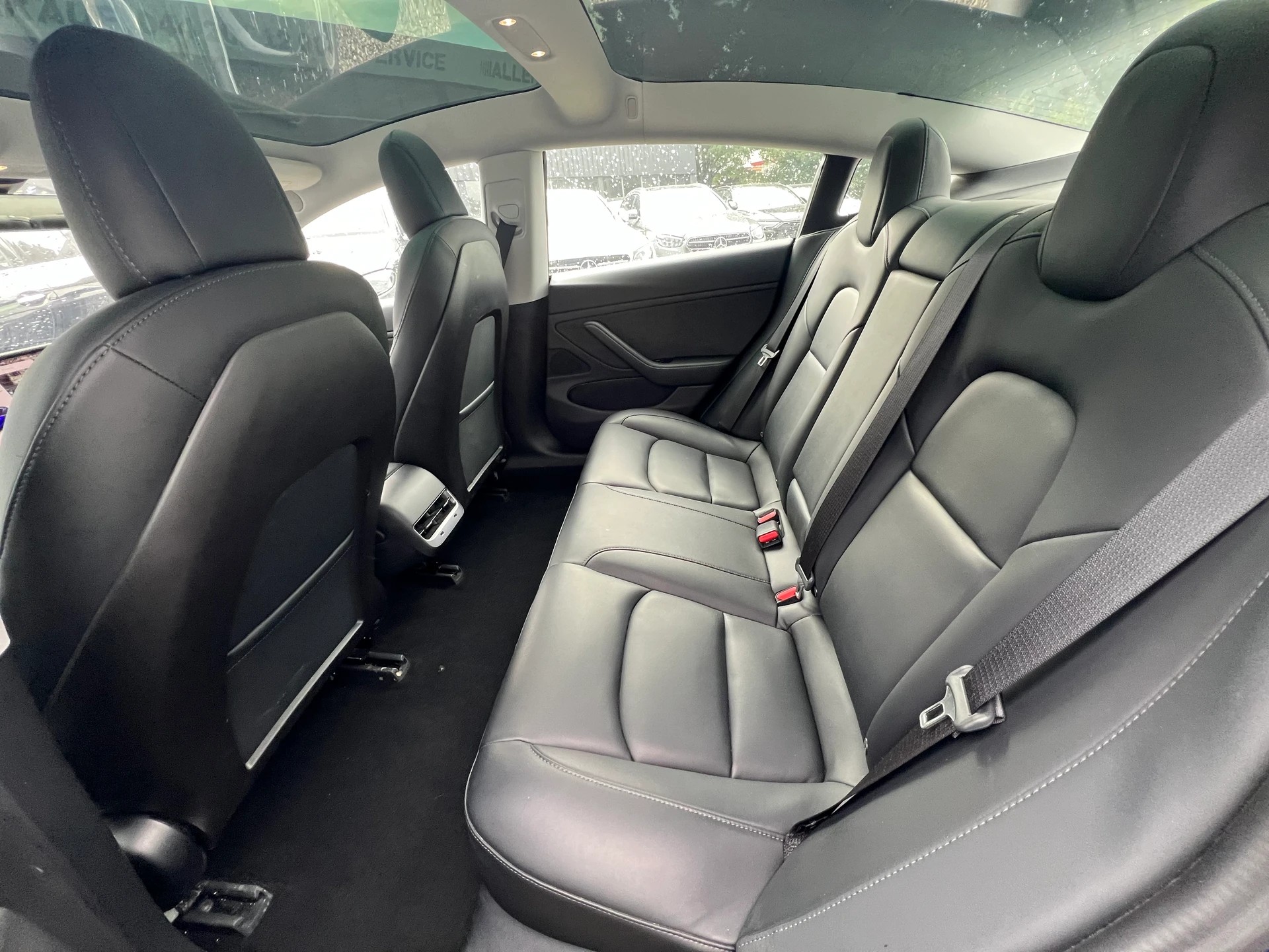 TESLA Model 3 Performance Dual Motor AWD-image-9