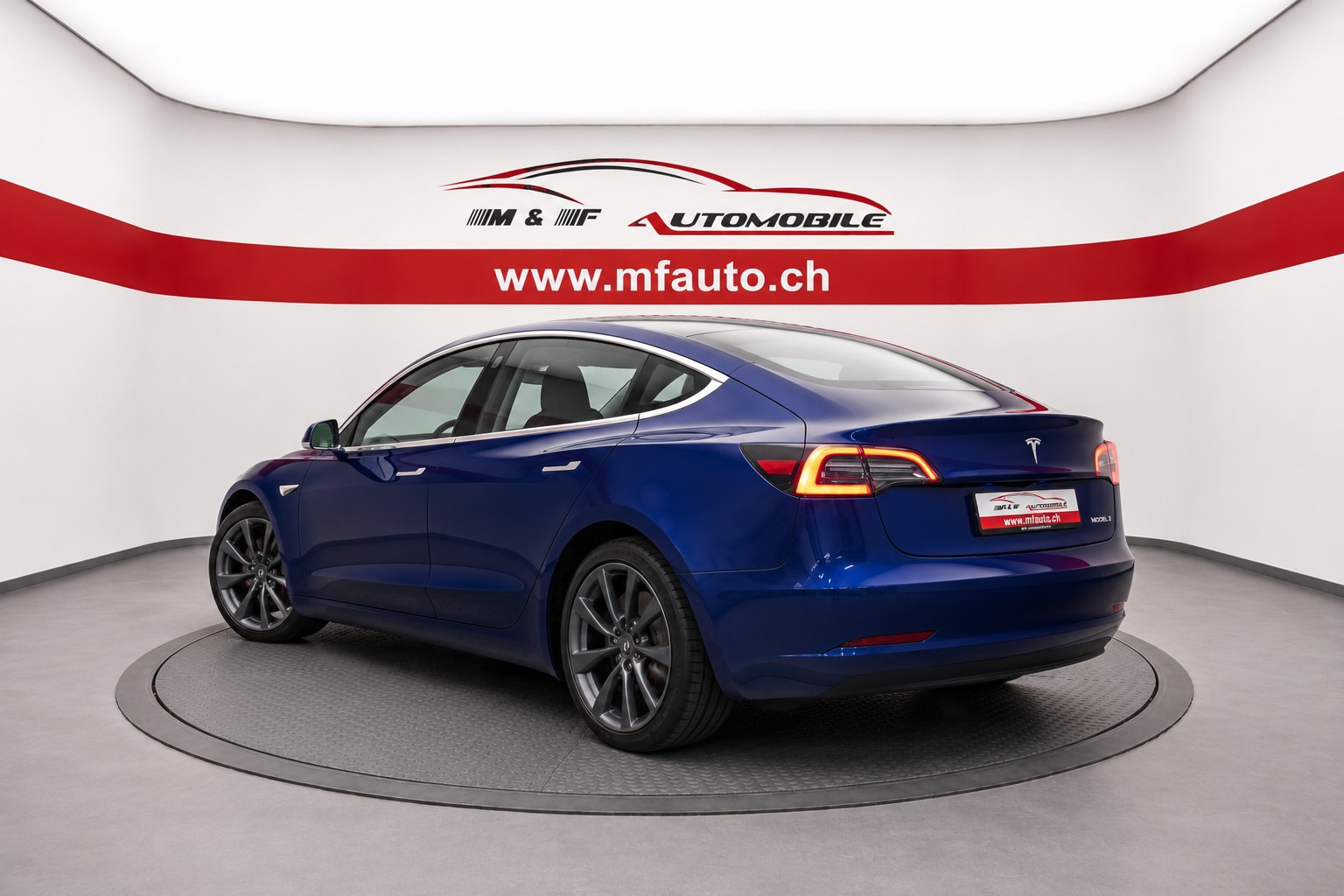 TESLA Model 3 Performance Dual Motor AWD-image-2