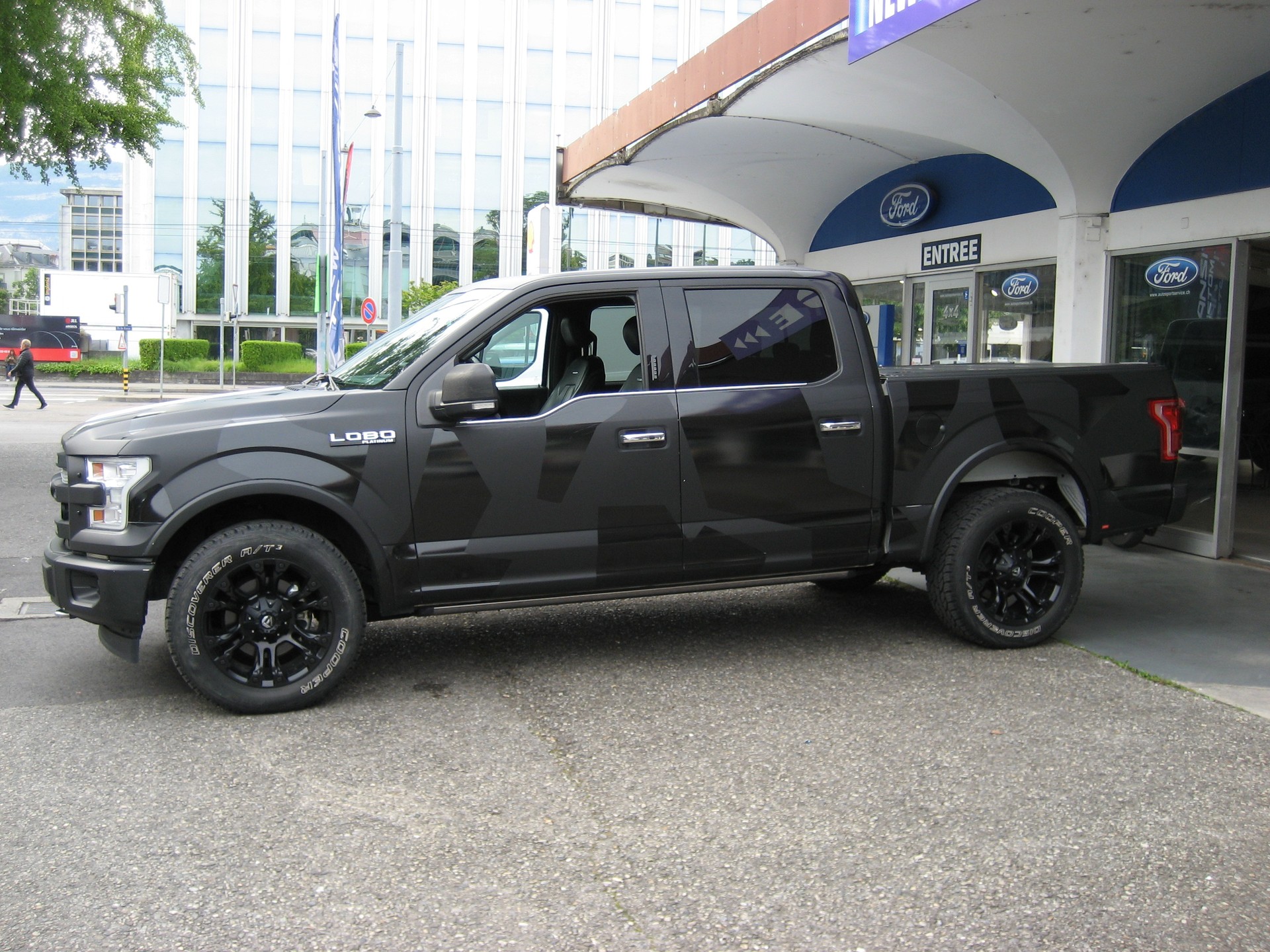 FORD F-150 Platinium-image-1