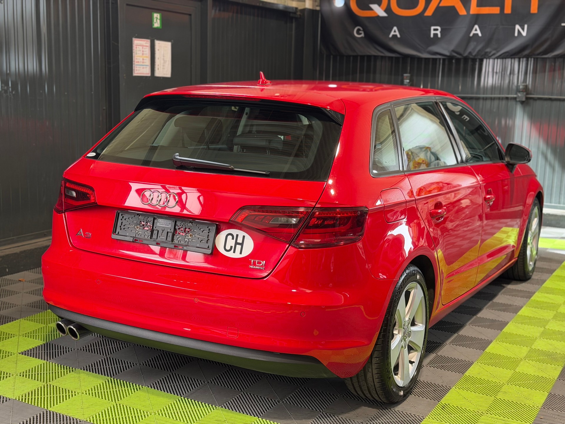AUDI A3 Sportback 2.0 TDI Ambiente quattro S-tronic-image-1