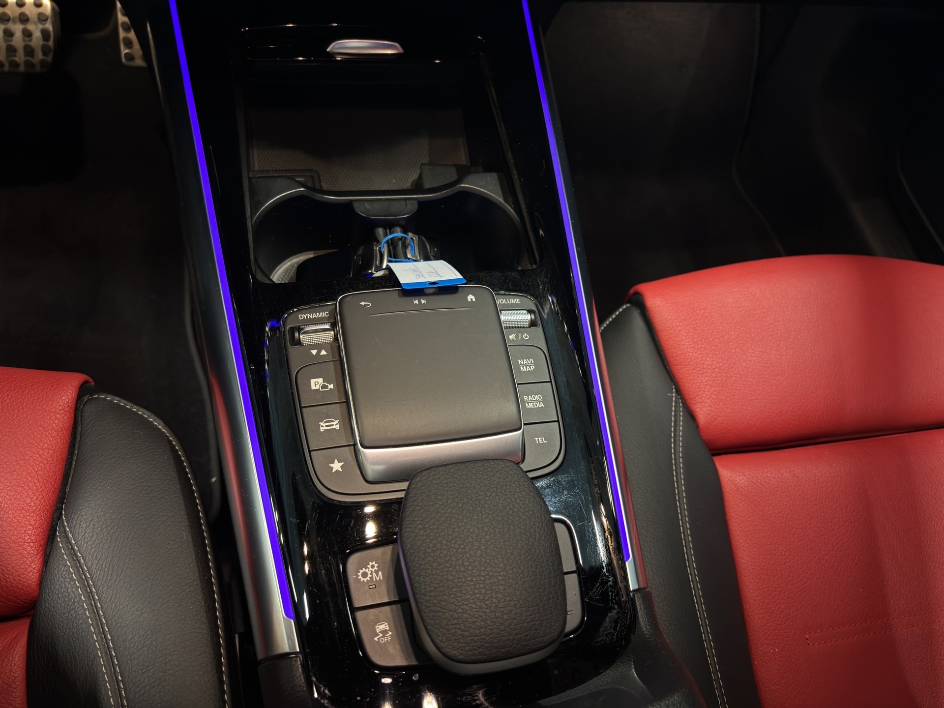 MERCEDES-BENZ GLA 35 AMG 4Matic 8G-Speedshift DCT-image-13