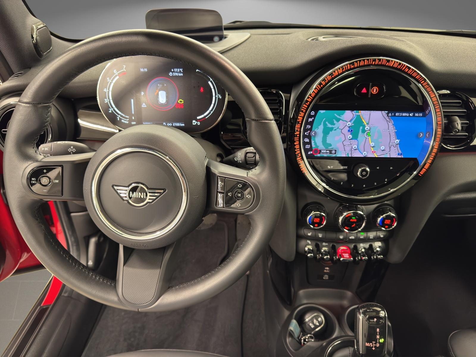 MINI F55 1.5i Cooper-image-17