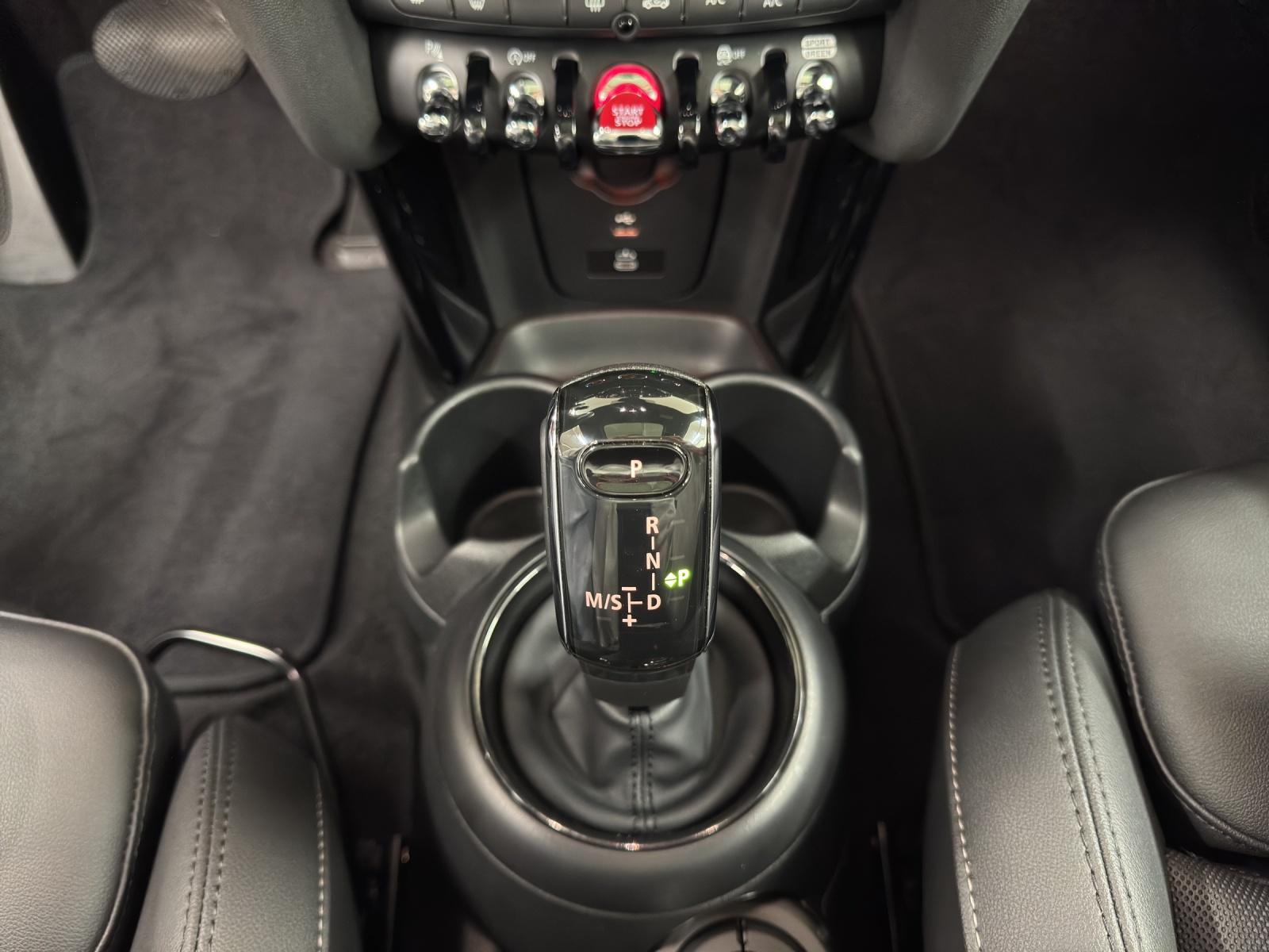 MINI F55 1.5i Cooper-image-19