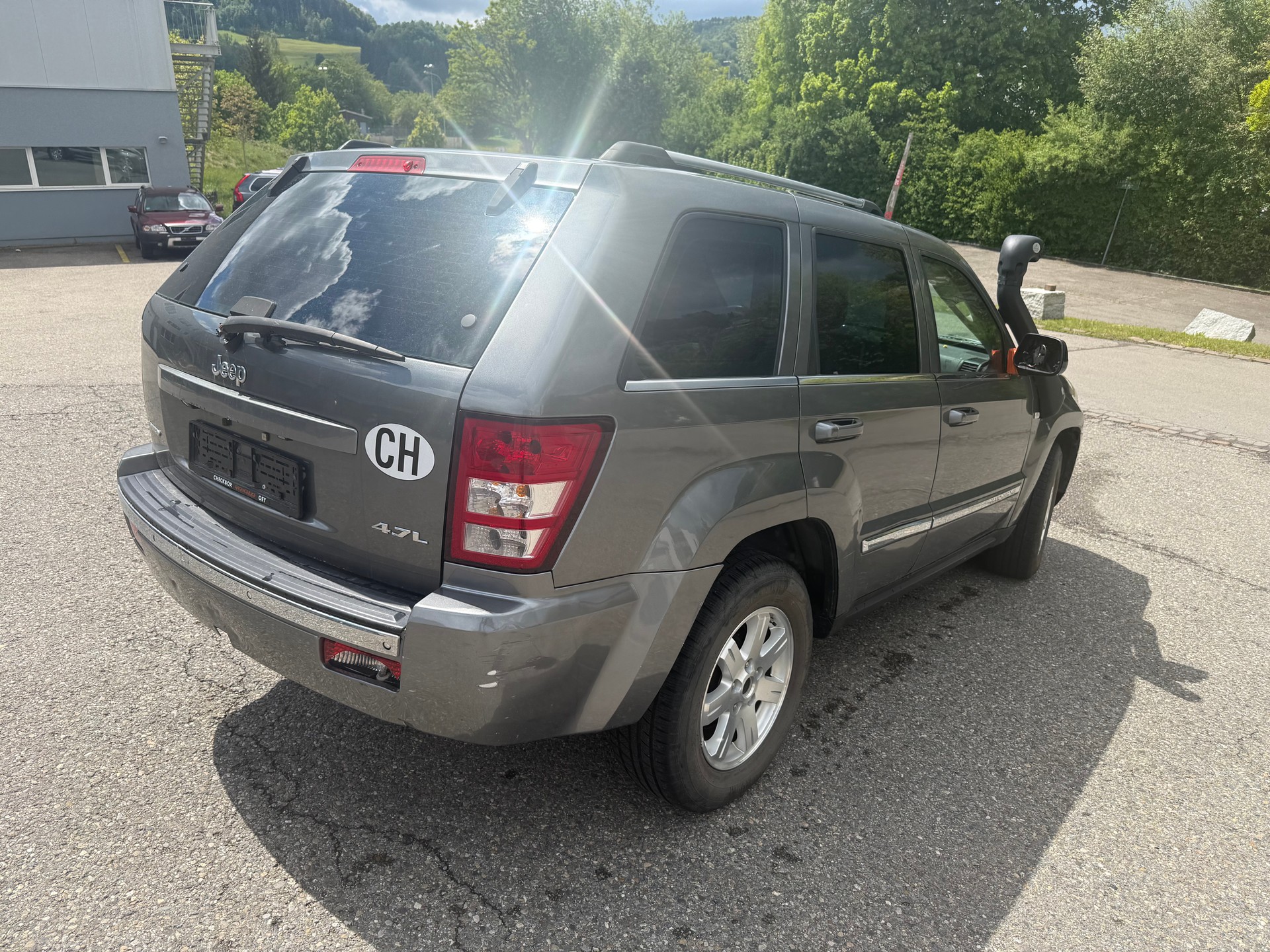 JEEP Grand Cherokee 4.7 Overland Automatic-image-3