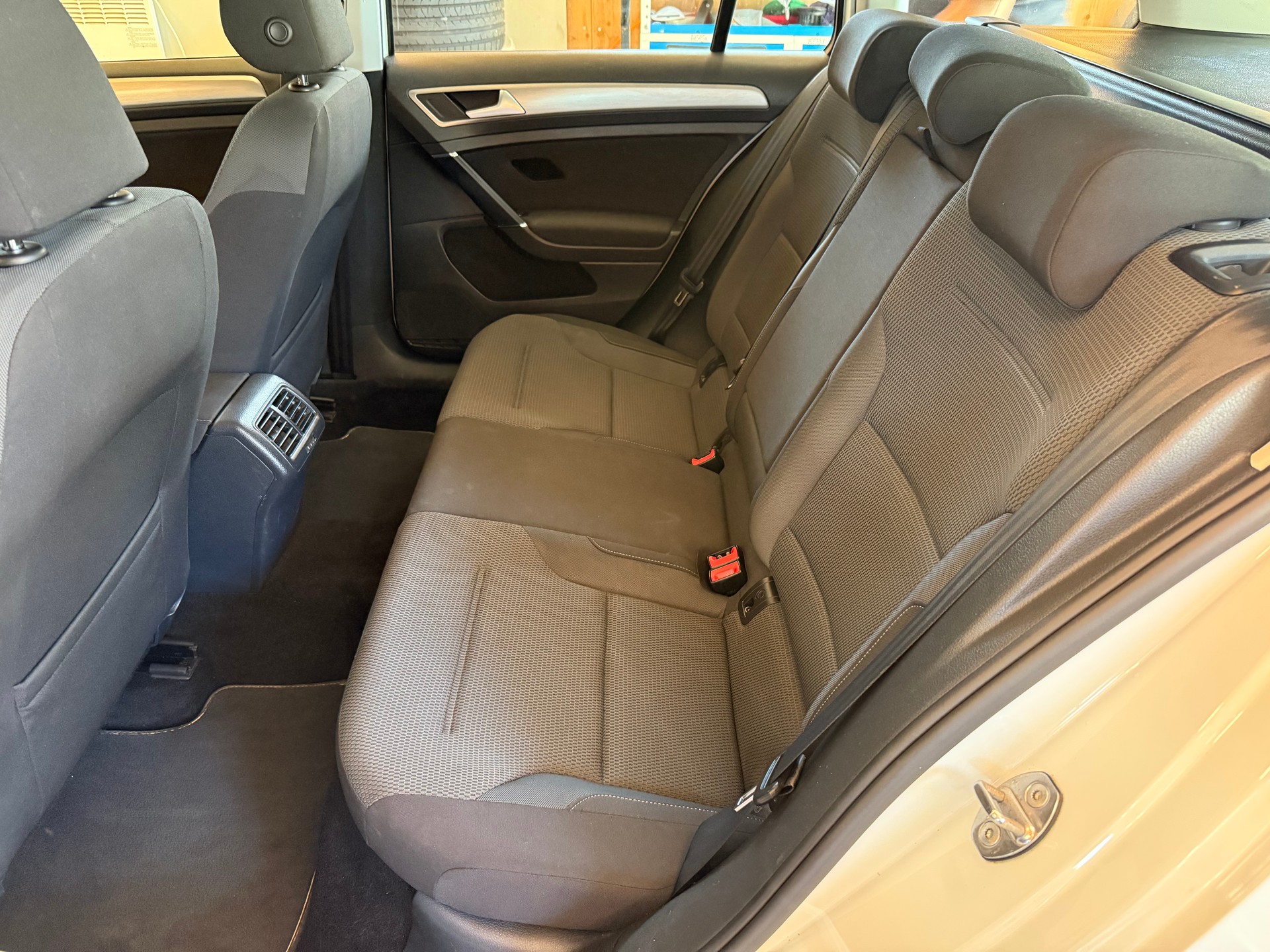 VW Golf Variant 1.0 TSI BlueMotion Comfortline DSG-image-7