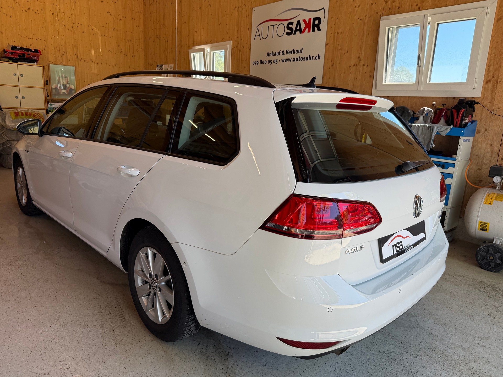 VW Golf Variant 1.0 TSI BlueMotion Comfortline DSG-image-5