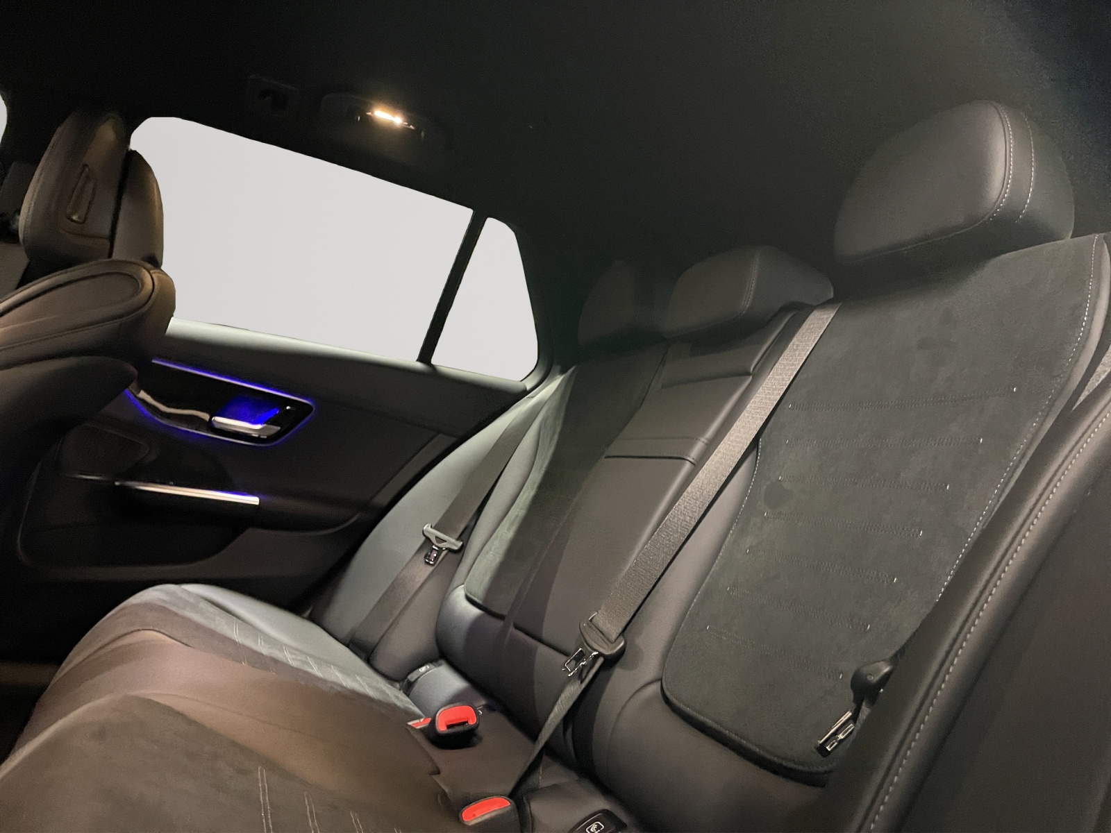 MERCEDES-BENZ C 200 T 4 Matic-image-9