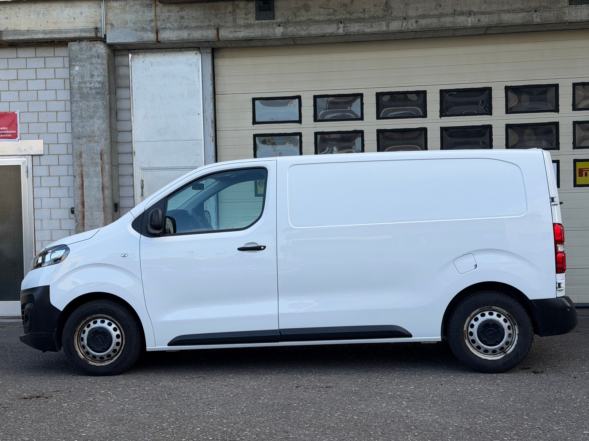 OPEL Vivaro Cargo 1.5 CDTI Essentia s/s M-image-7