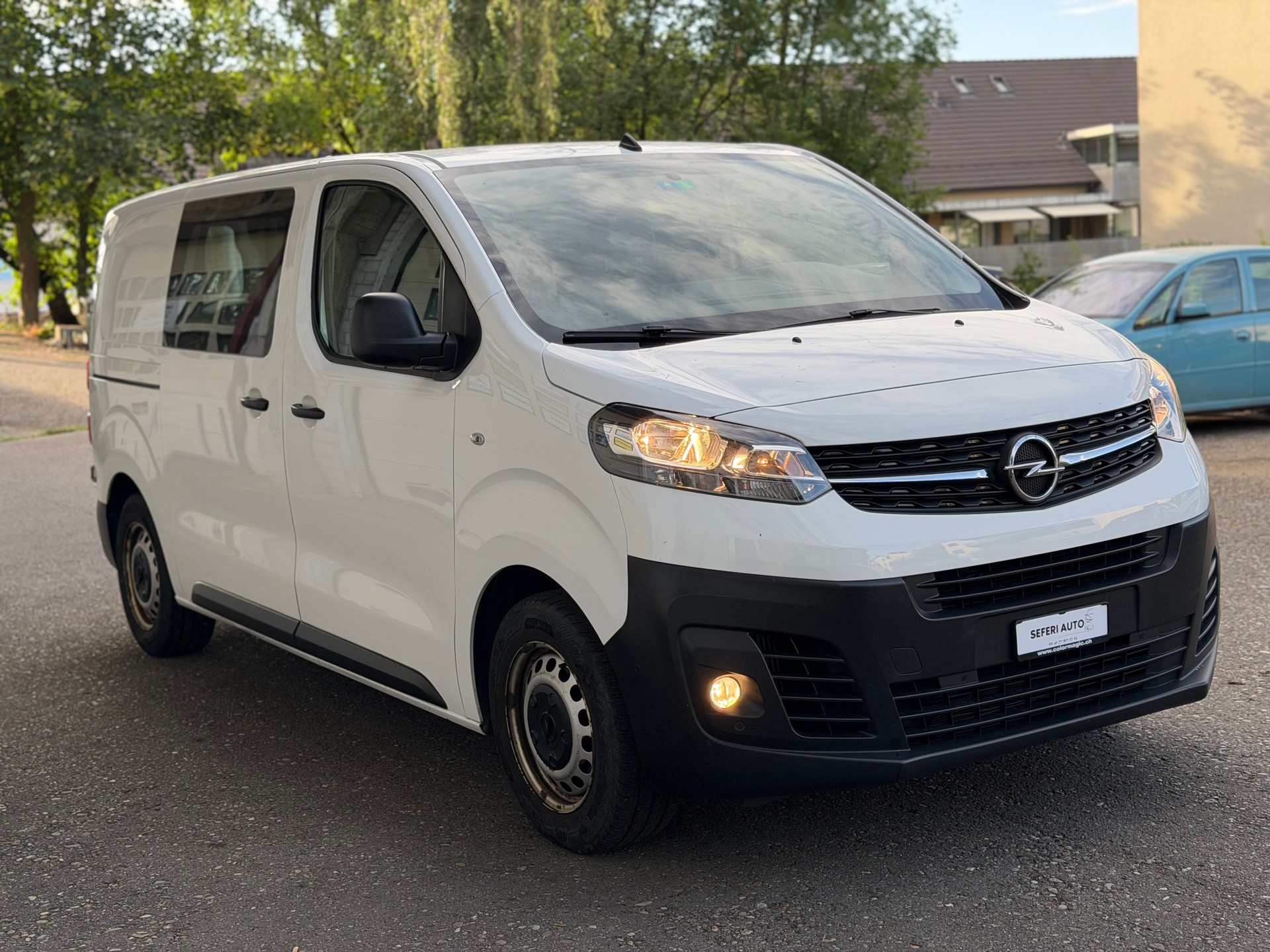 OPEL Vivaro Cargo 1.5 CDTI Essentia s/s M-image-2