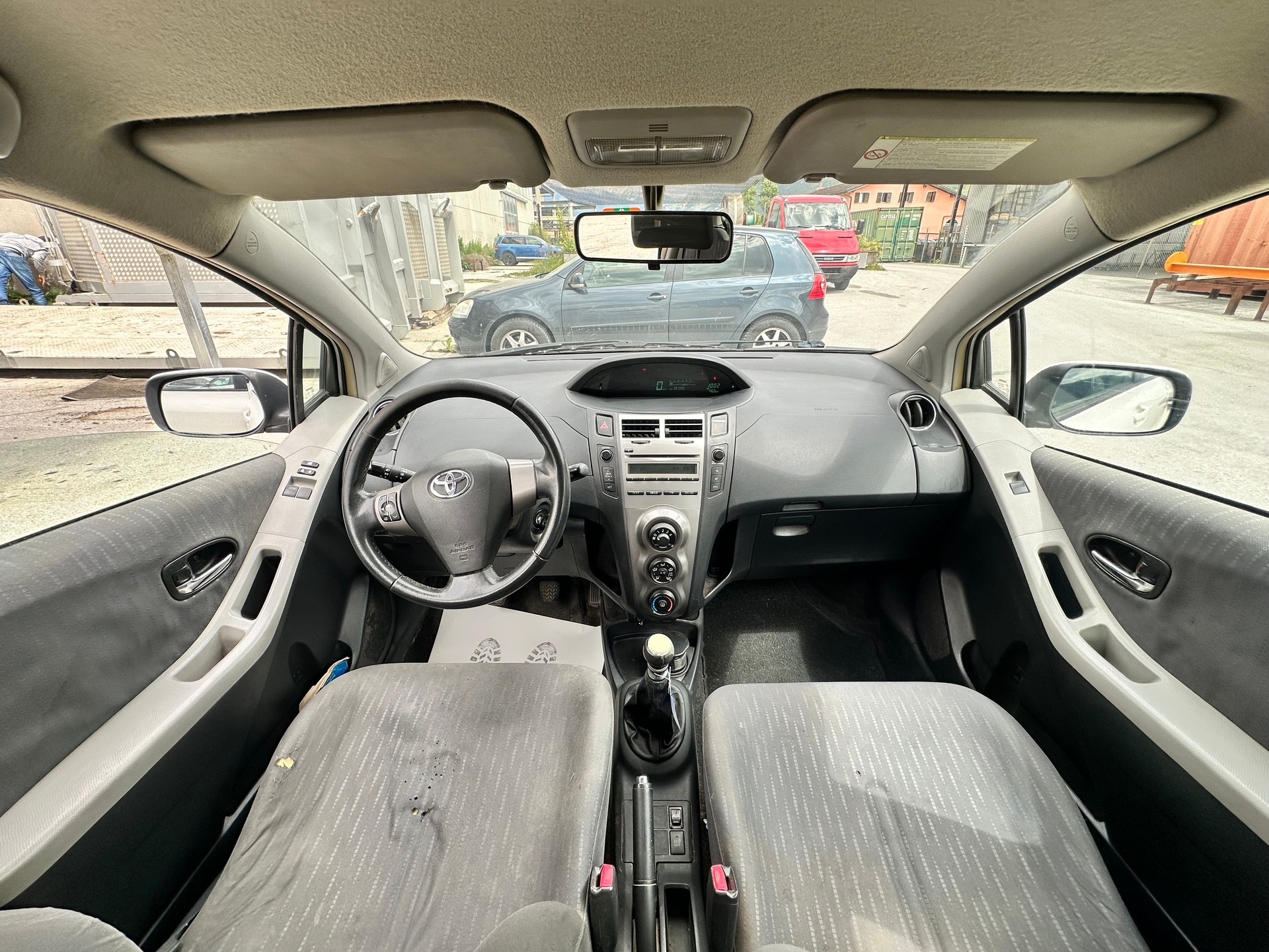 TOYOTA Yaris 1.33 Linea Sol-image-10