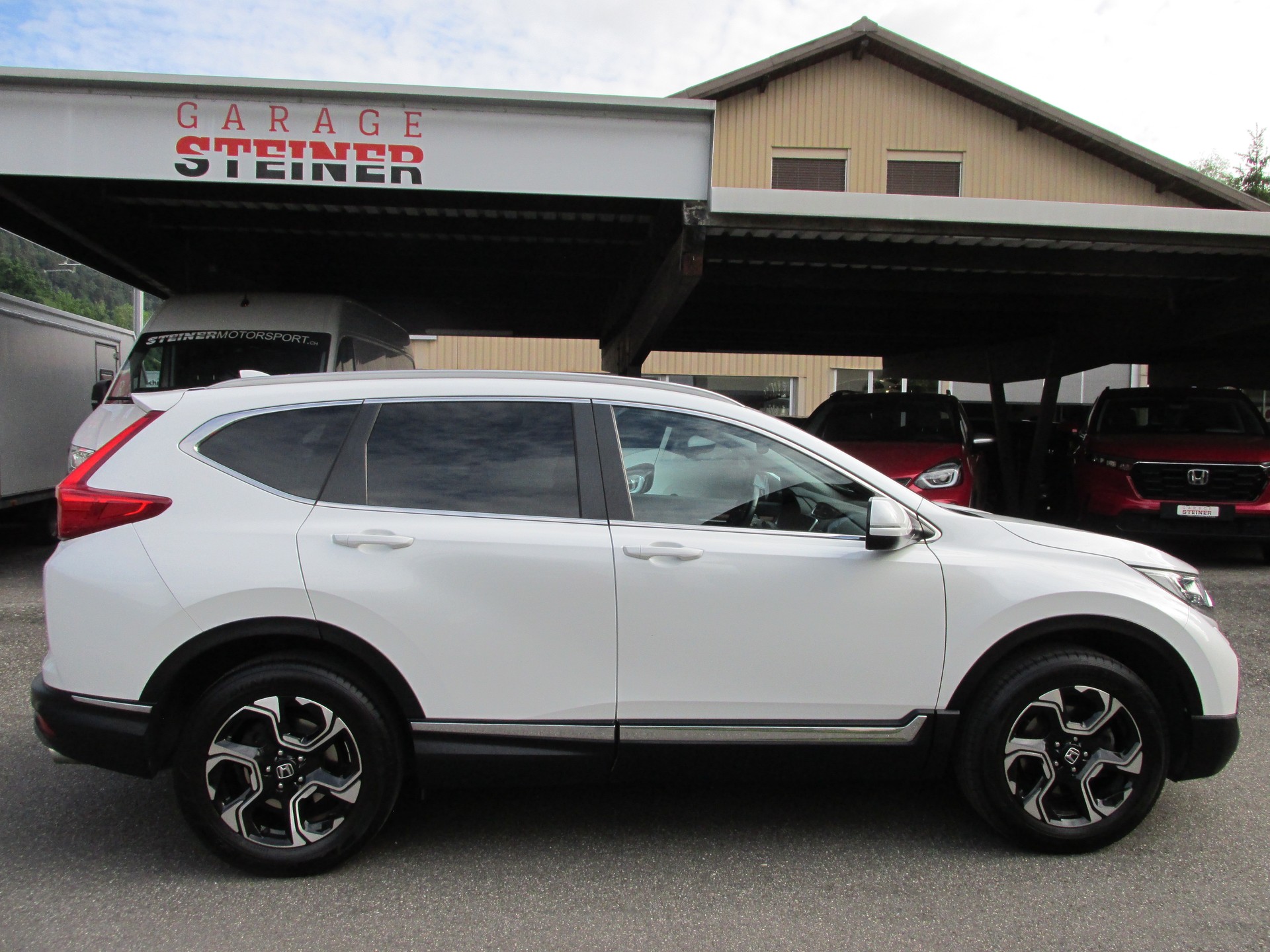 HONDA CR-V 1.5 i-VTEC Lifestyle 4WD Automatic-showroom-element-3