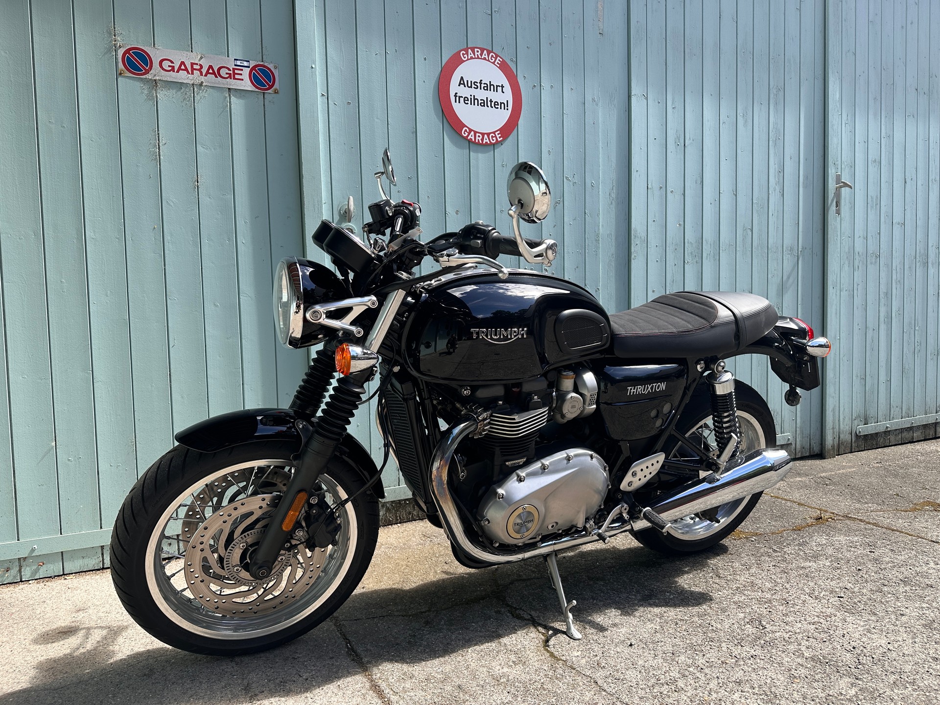 TRIUMPH Thruxton 1200 i ABS-showroom-element-1