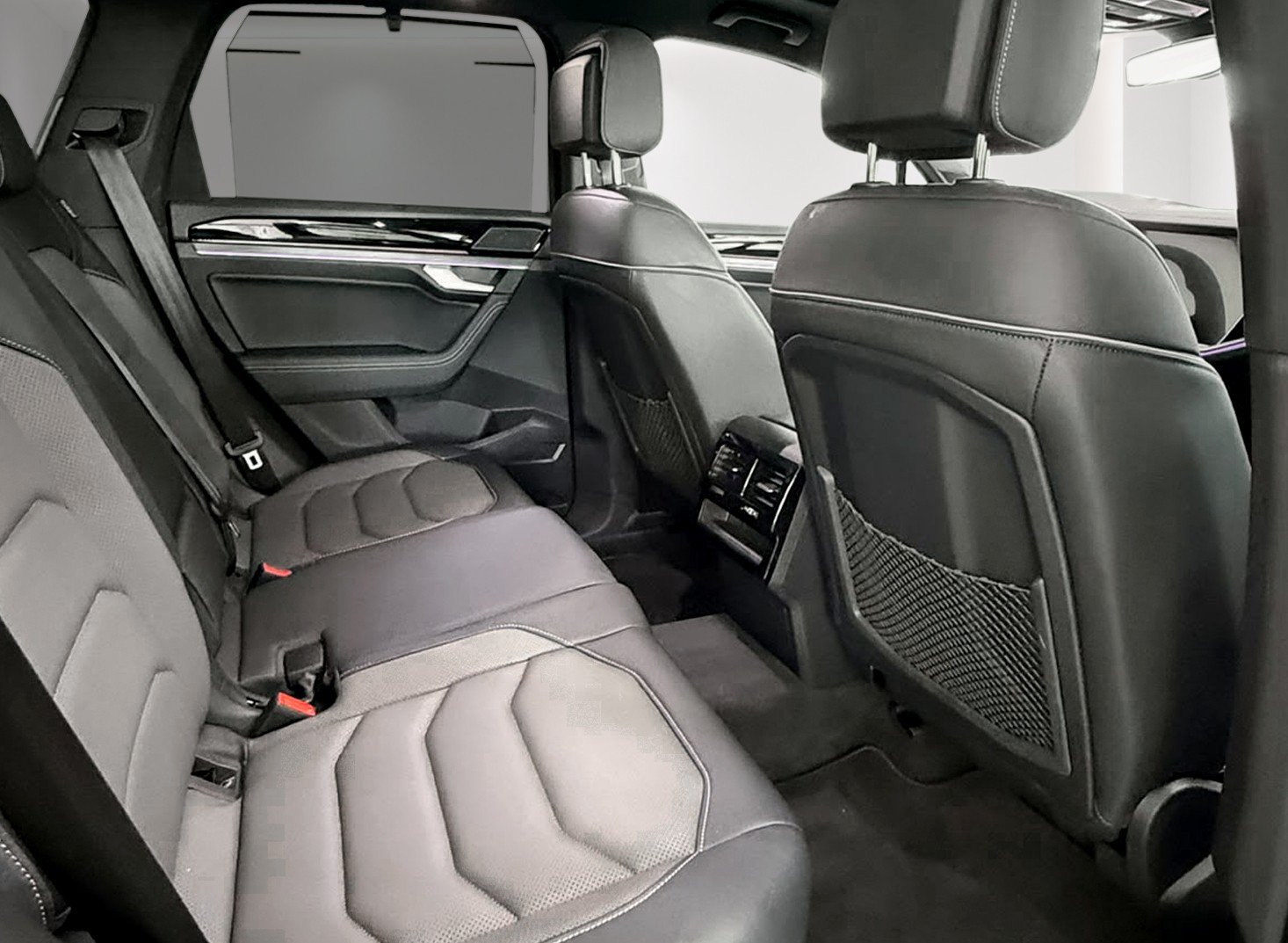VW Touareg 3.0 TDI R-Line Tiptronic Vollausstattung! Garantie!-image-17