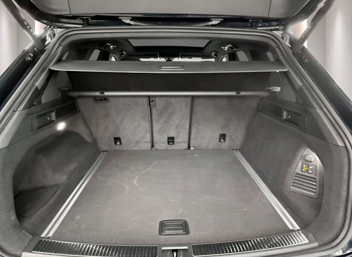 VW Touareg 3.0 TDI R-Line Tiptronic Vollausstattung! Garantie!-image-26