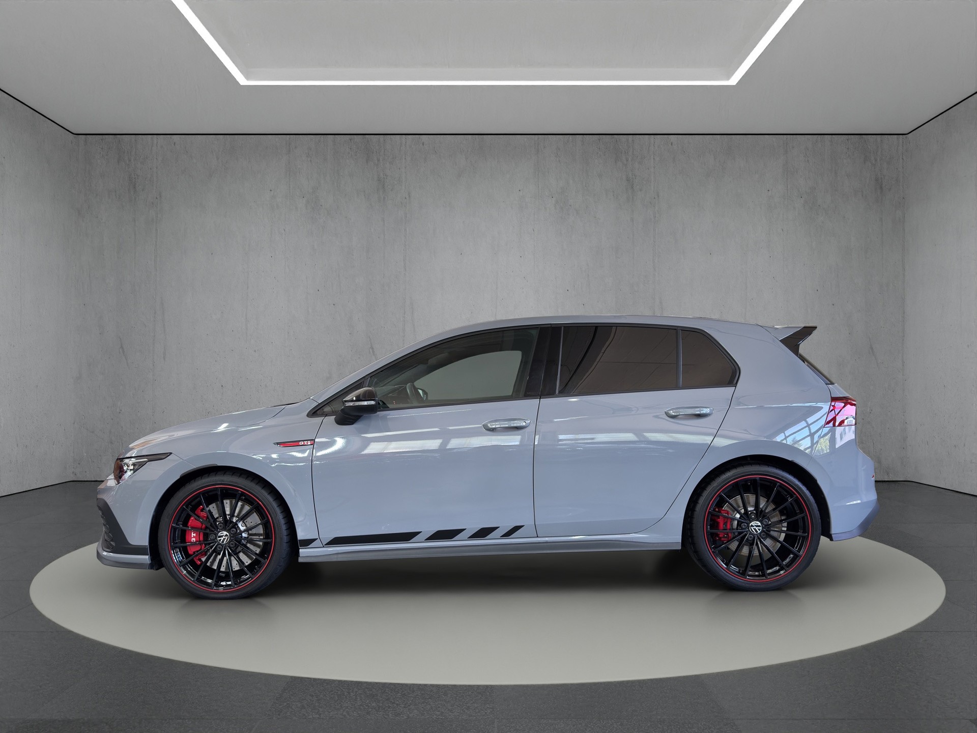 VW Golf 2.0 TSI GTI Clubsport Performance DSG Black Style "Akra-DCC-Harman&Kardon"-image-2