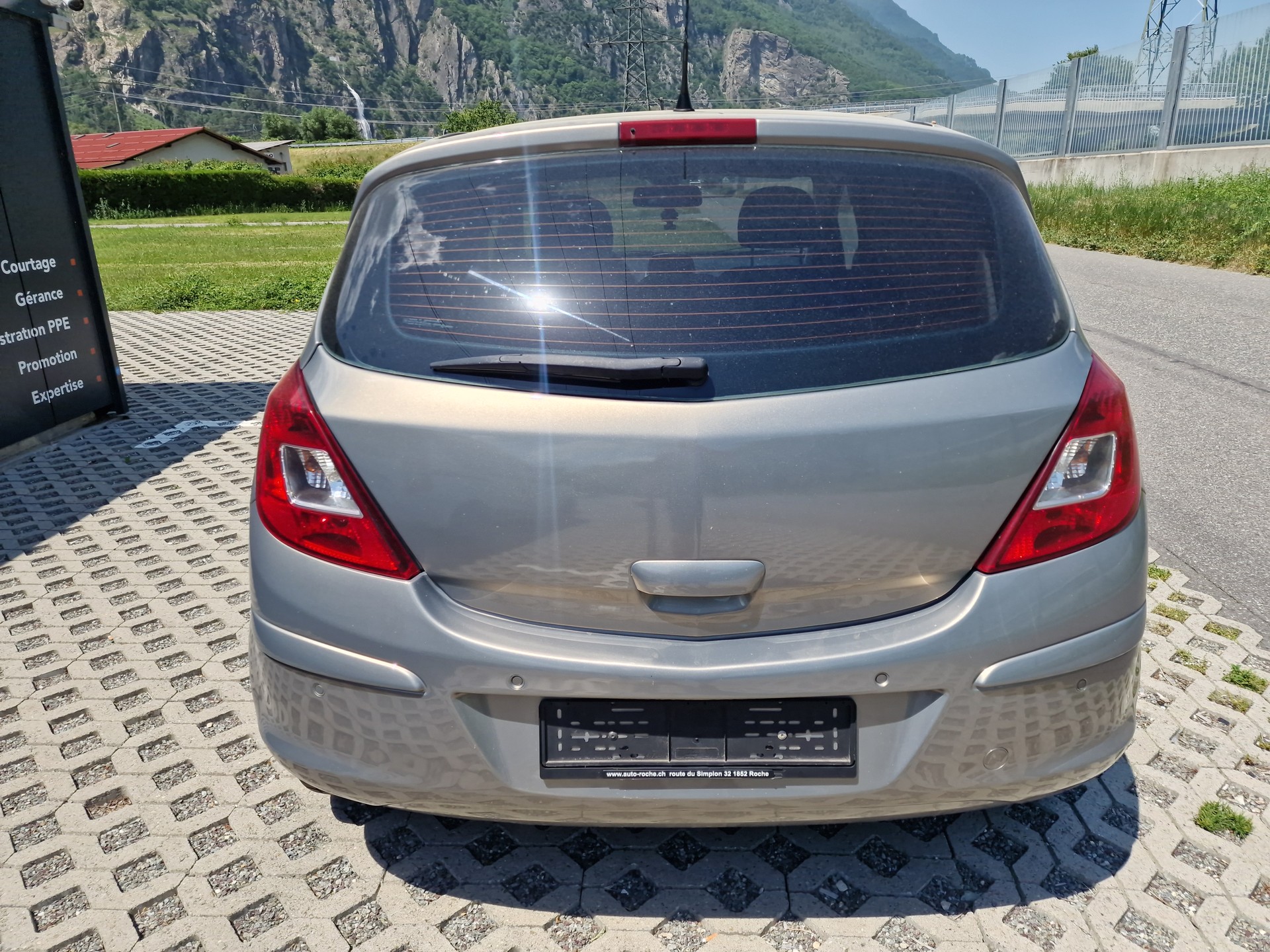 OPEL Corsa 1.4 TP Color Edition-image-5
