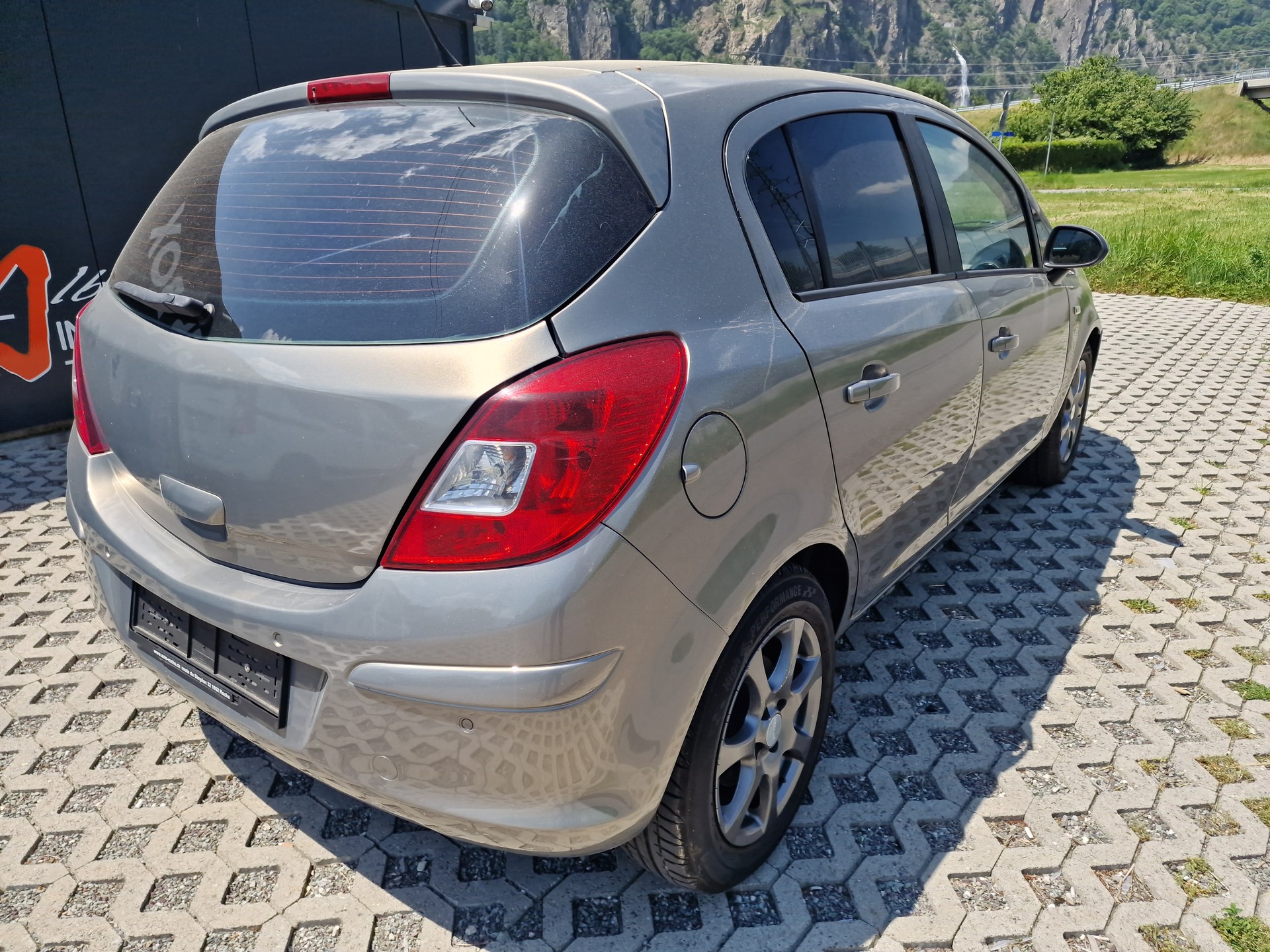 OPEL Corsa 1.4 TP Color Edition-image-3