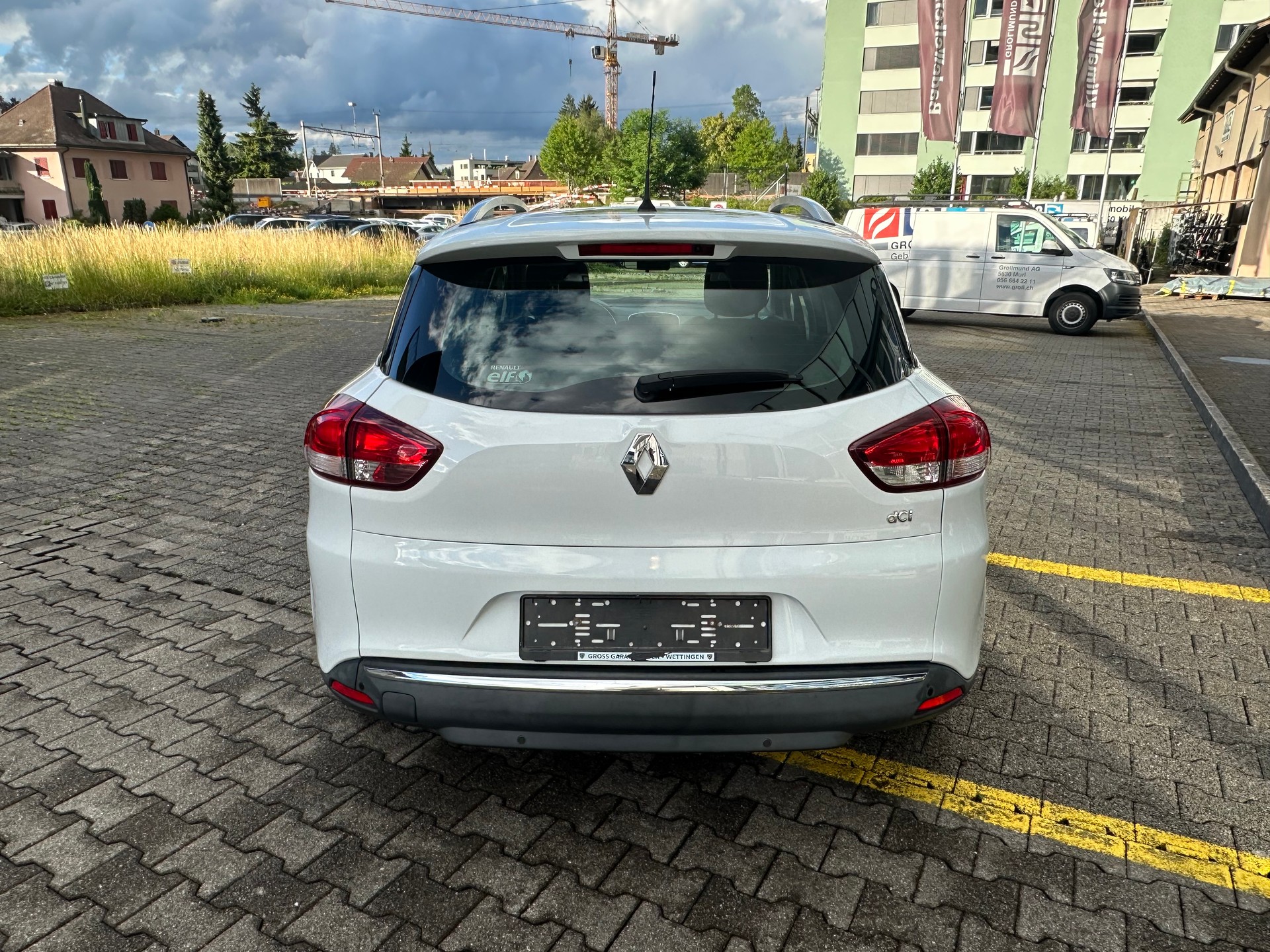 RENAULT Clio Grandtour 1.5 dCi Swiss Edition EDC-image-3